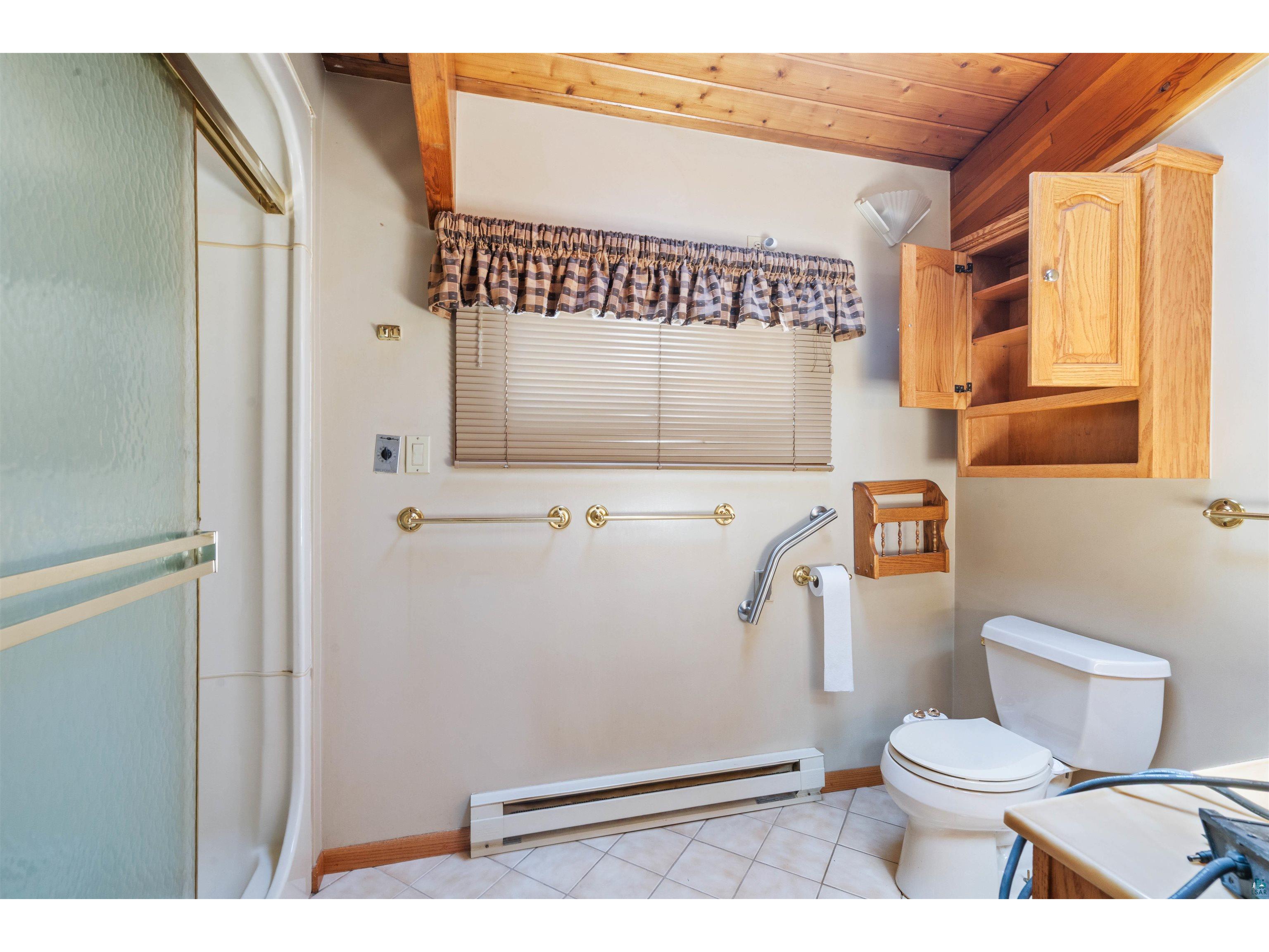 1304 Hammond Ave Superior WI 54880 6126803 image27