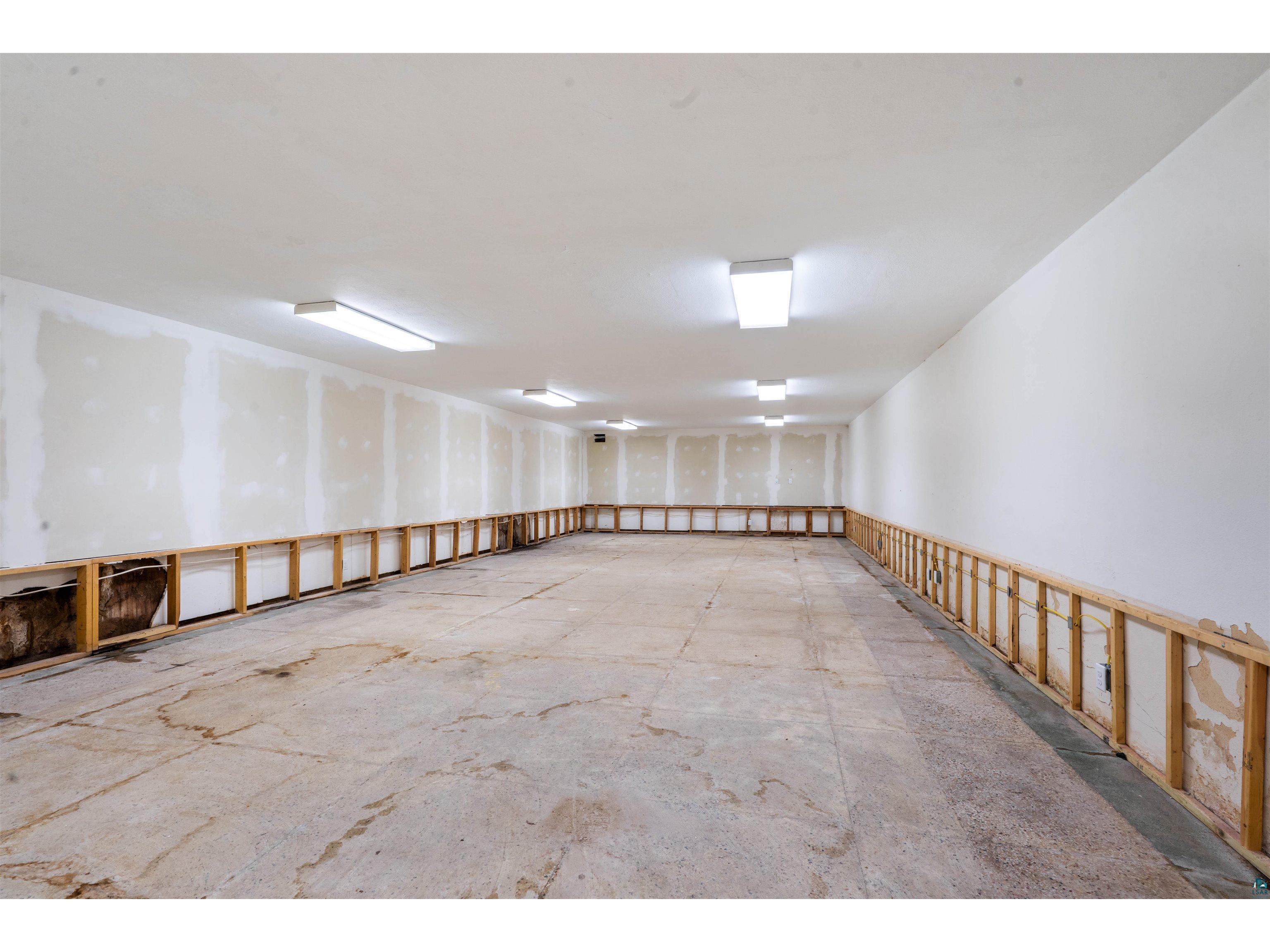 1304 Hammond Ave Superior WI 54880 6126803 image33