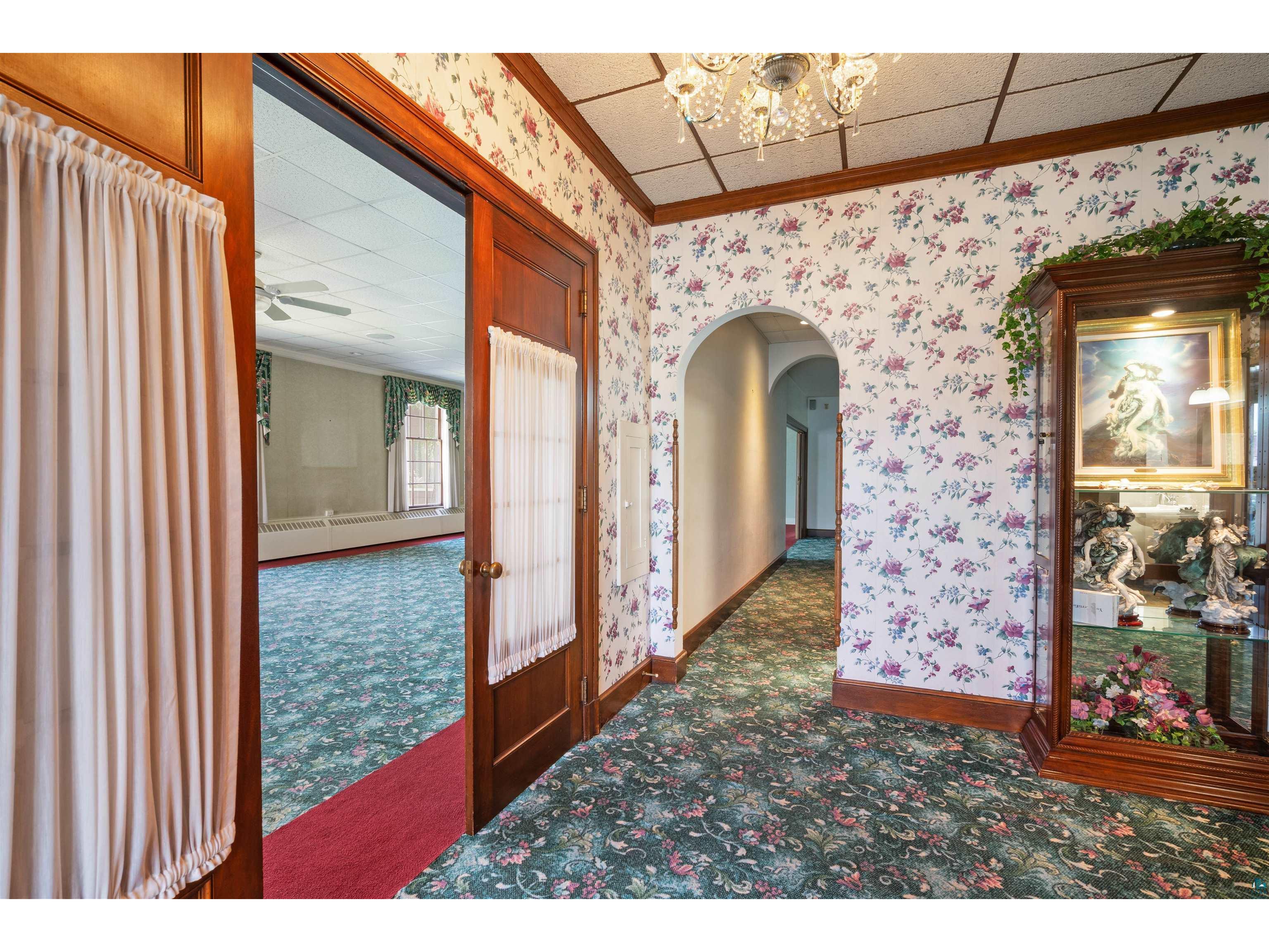 1304 Hammond Ave Superior WI 54880 6126803 image6