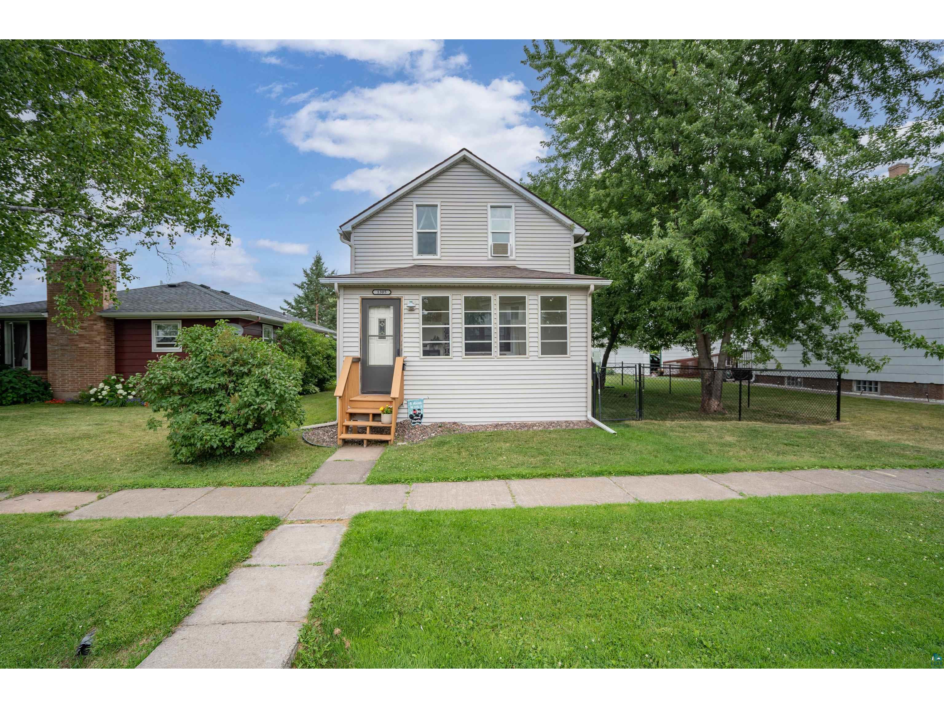 1305 E 4th St, Superior, WI, 54880 MLS 6104699 Edina Realty