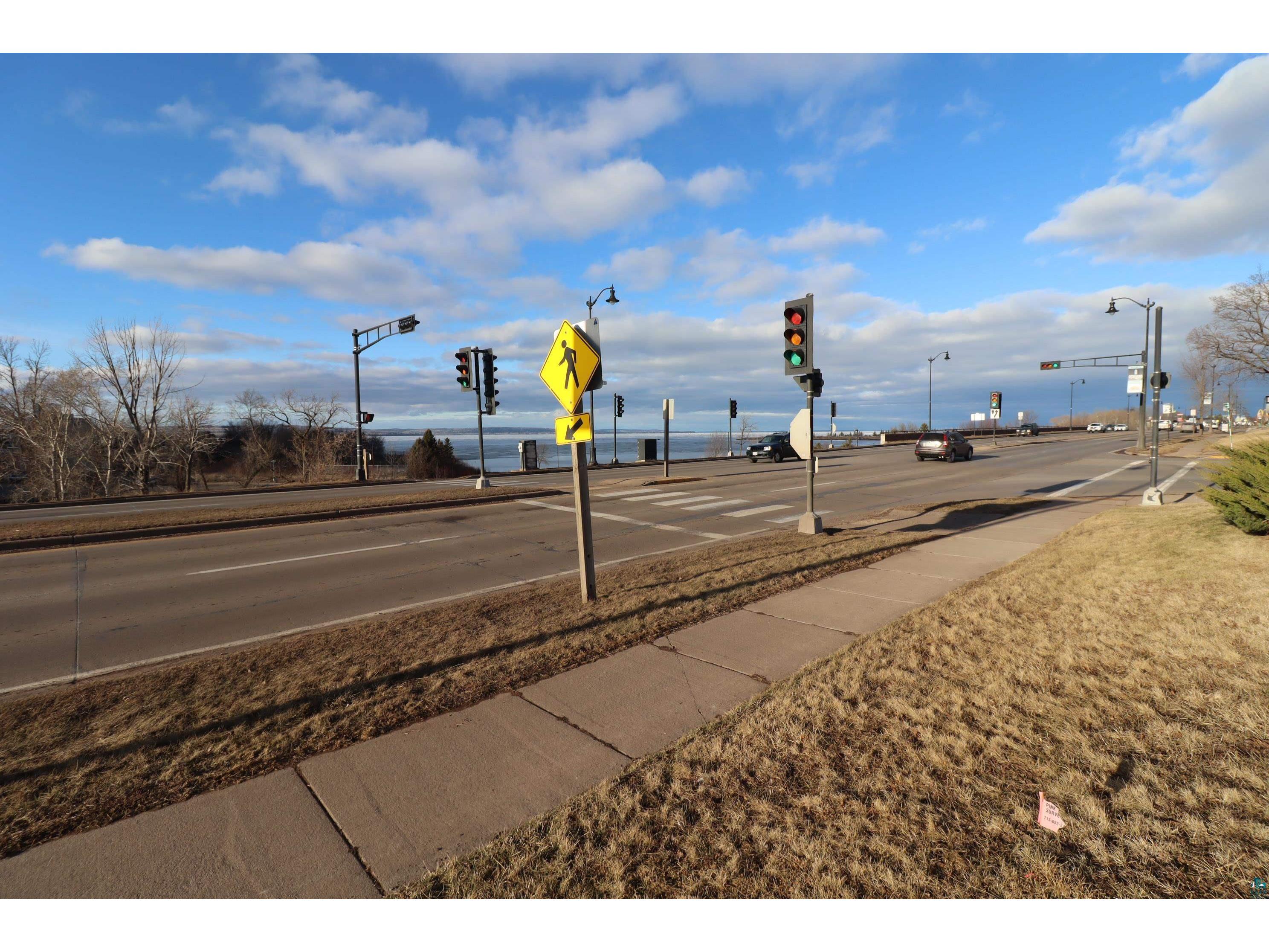 1306 Lake Shore Dr W Ashland WI 54806 6117979 image2