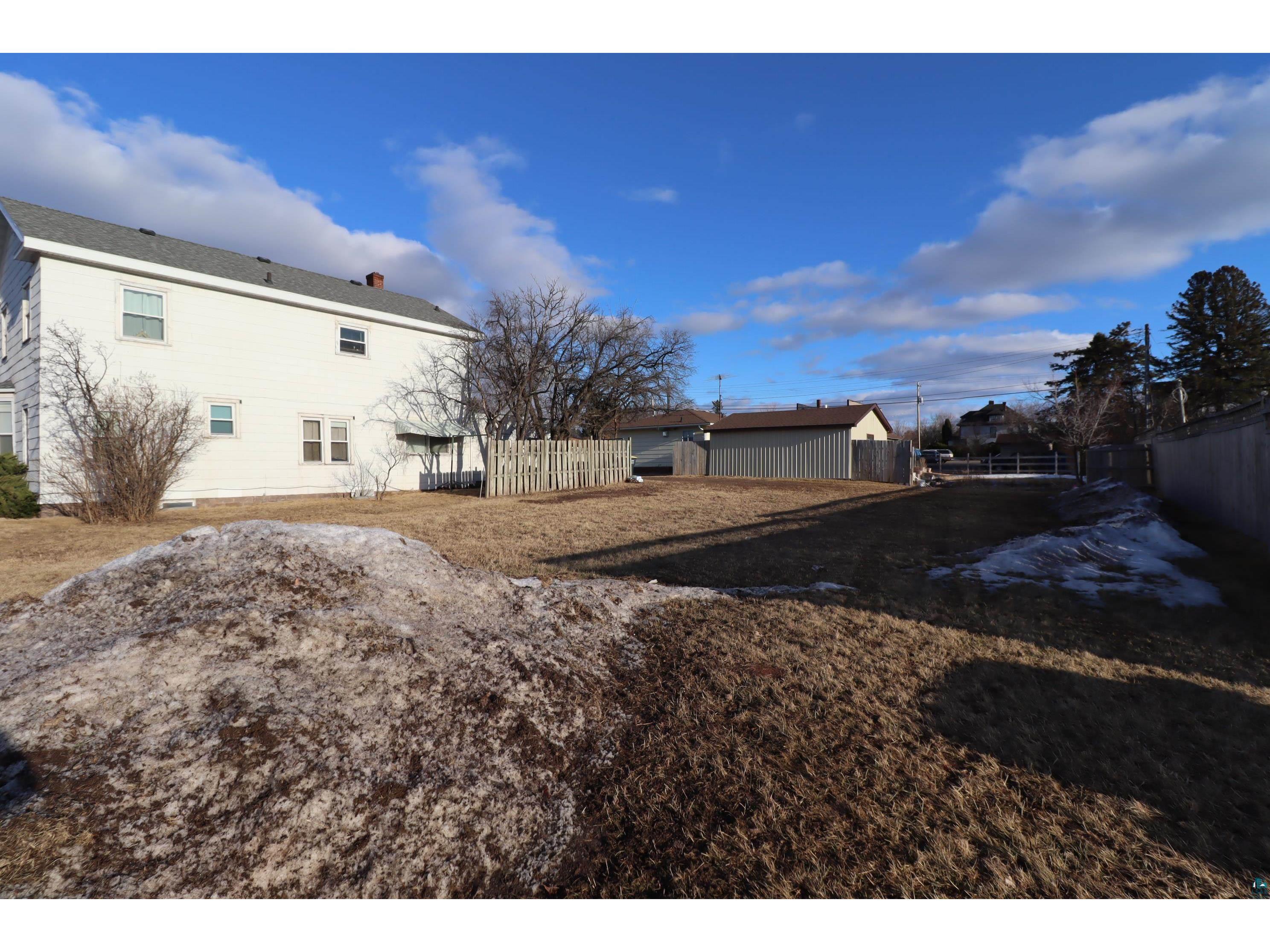 1306 Lake Shore Dr W Ashland WI 54806 6117979 image9