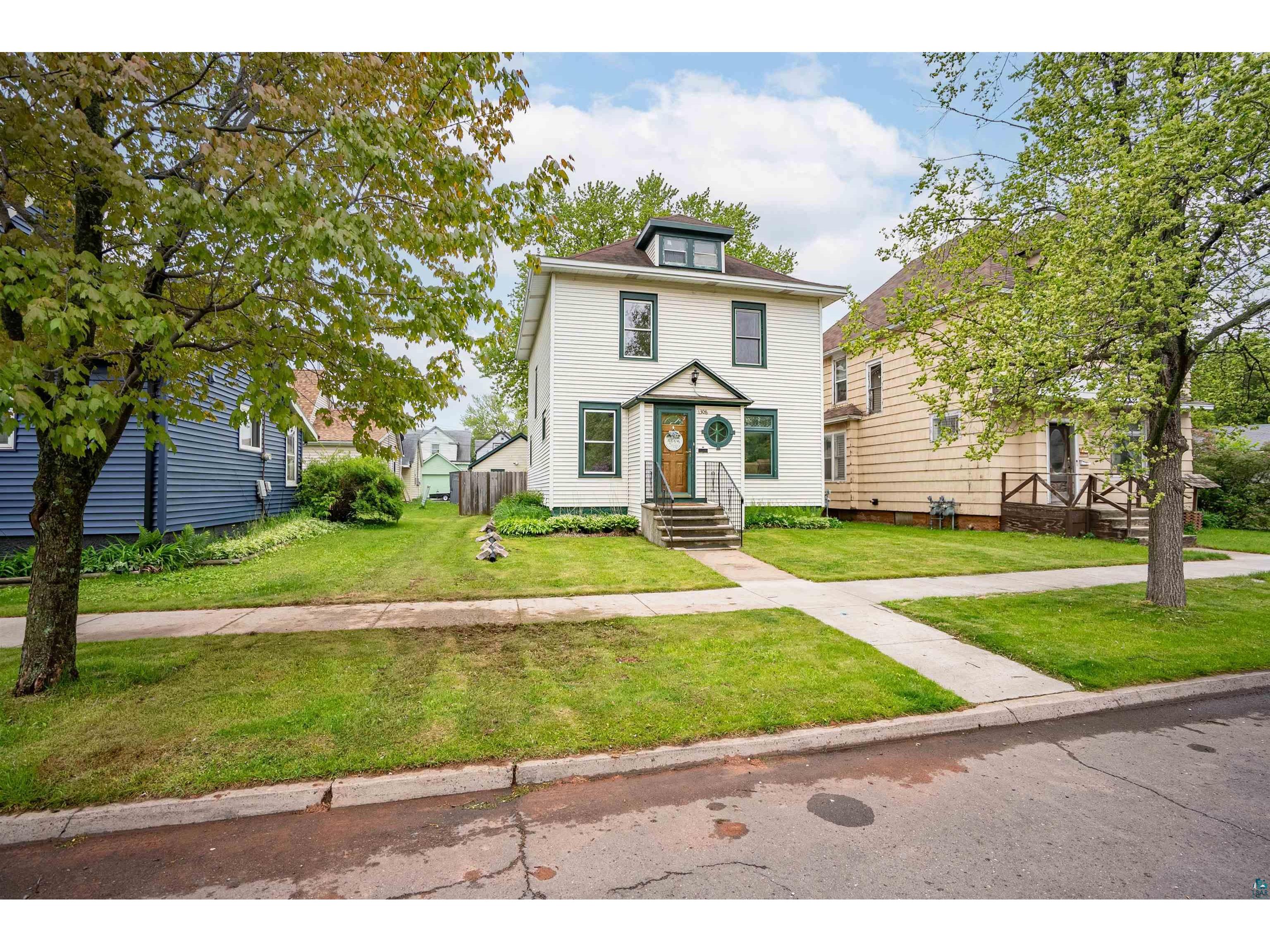 1308 N 16th St Superior WI 54880 6125979 image1