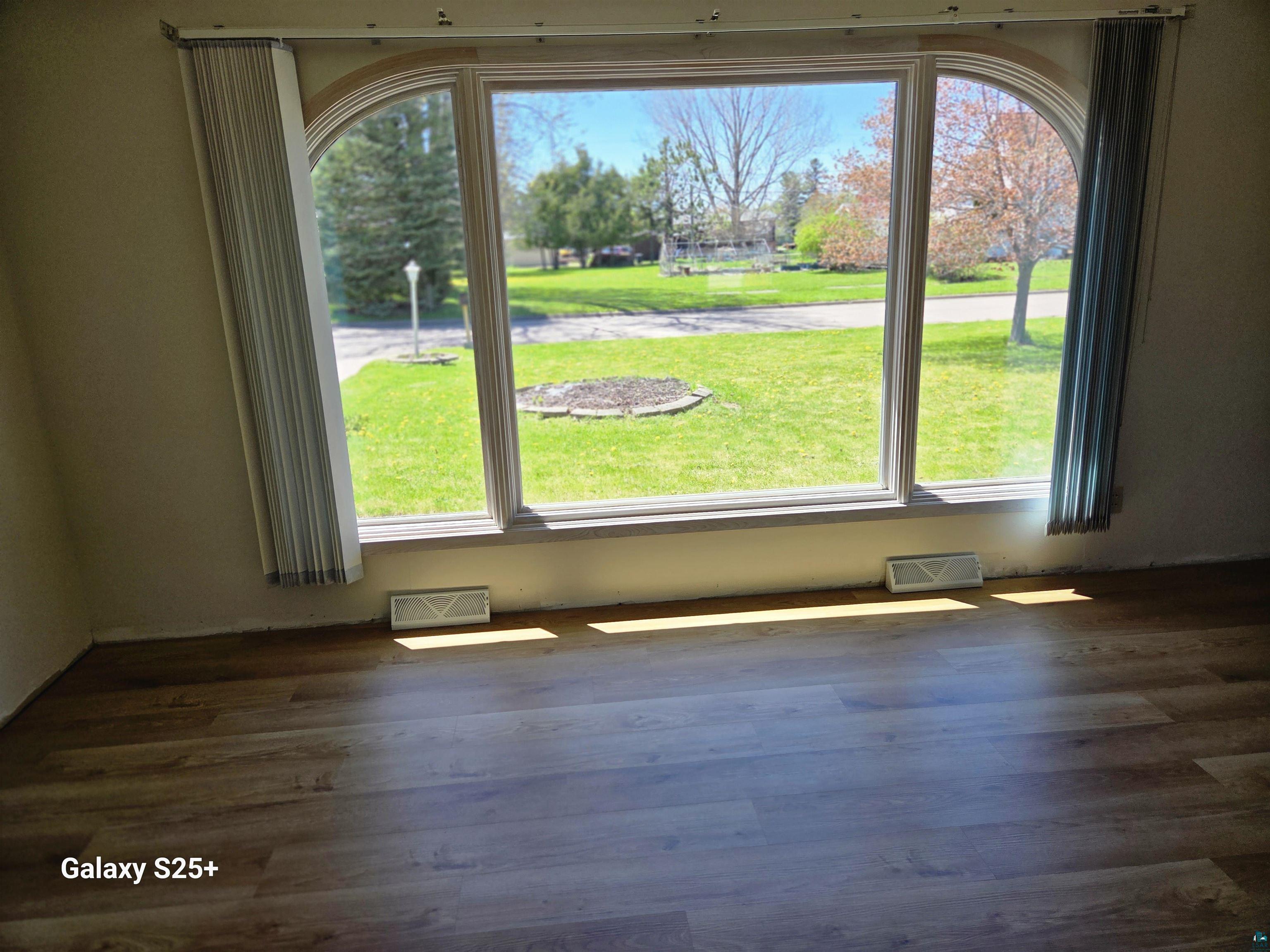 1308 W 11th Ave W Ashland WI 54806 6125484 image11