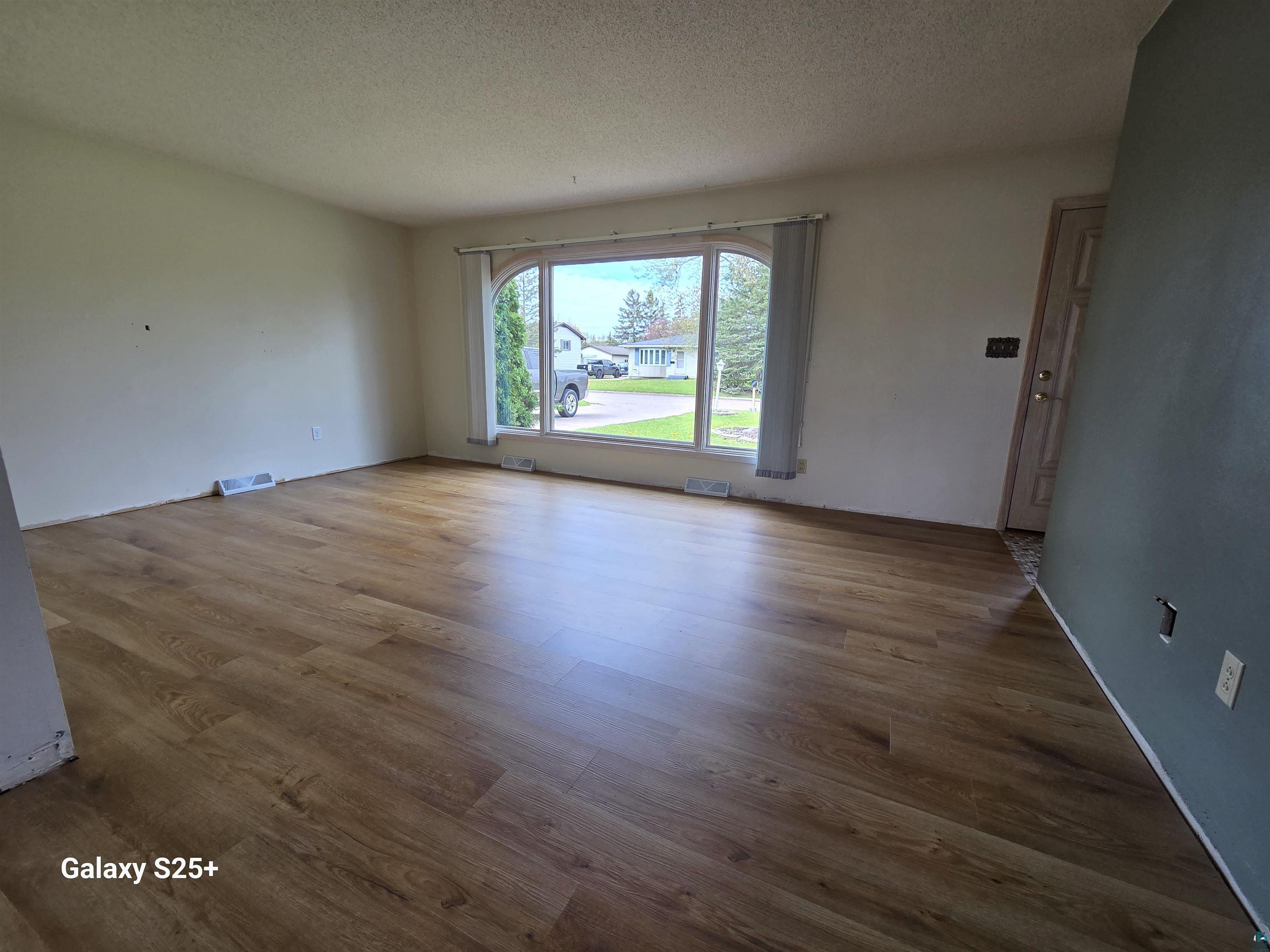 1308 W 11th Ave W Ashland WI 54806 6125484 image9