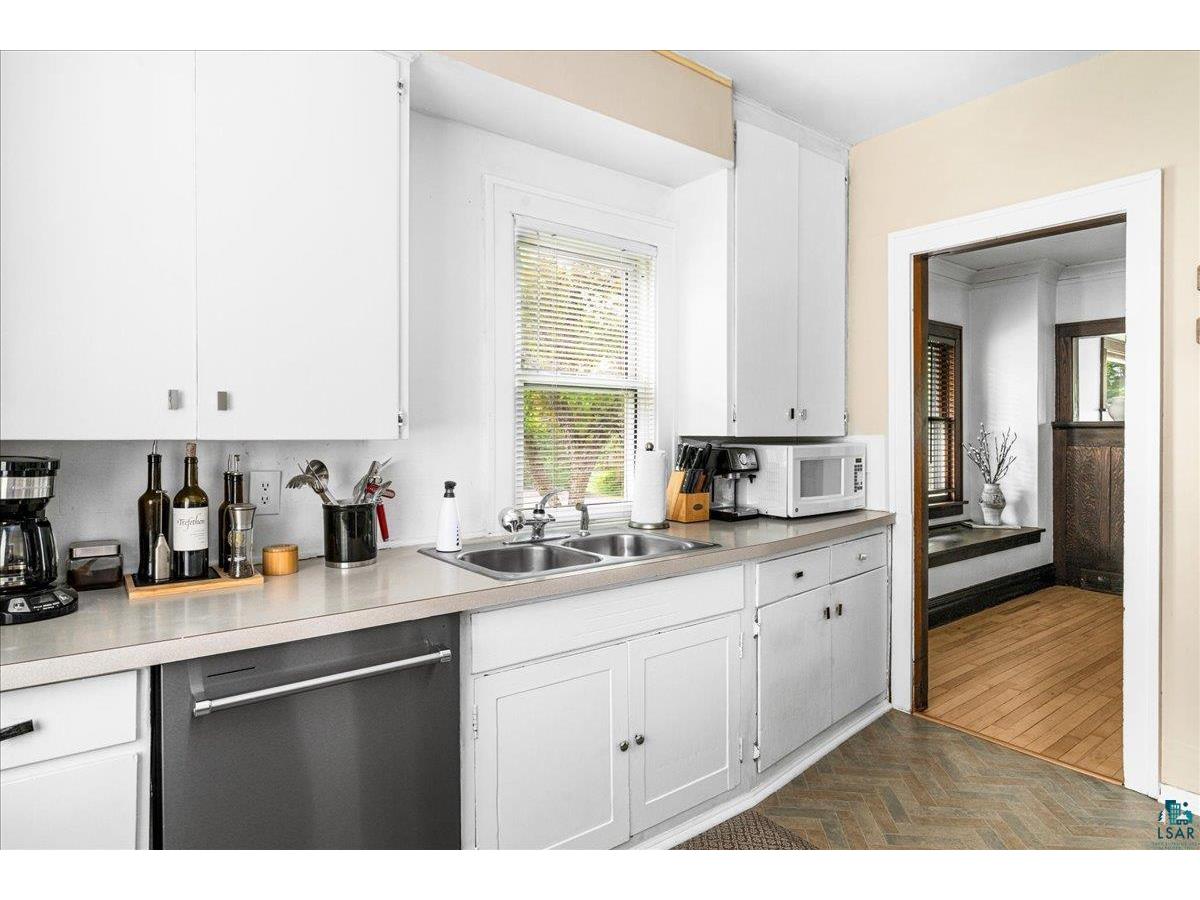 131 E Winona St Duluth MN 55803 6126067 image14