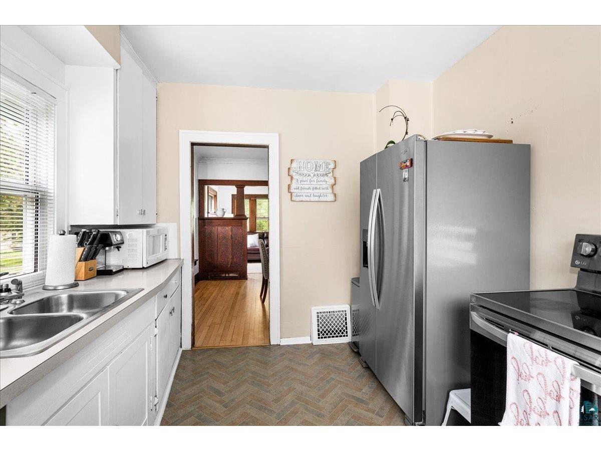 131 E Winona St Duluth MN 55803 6126067 image15