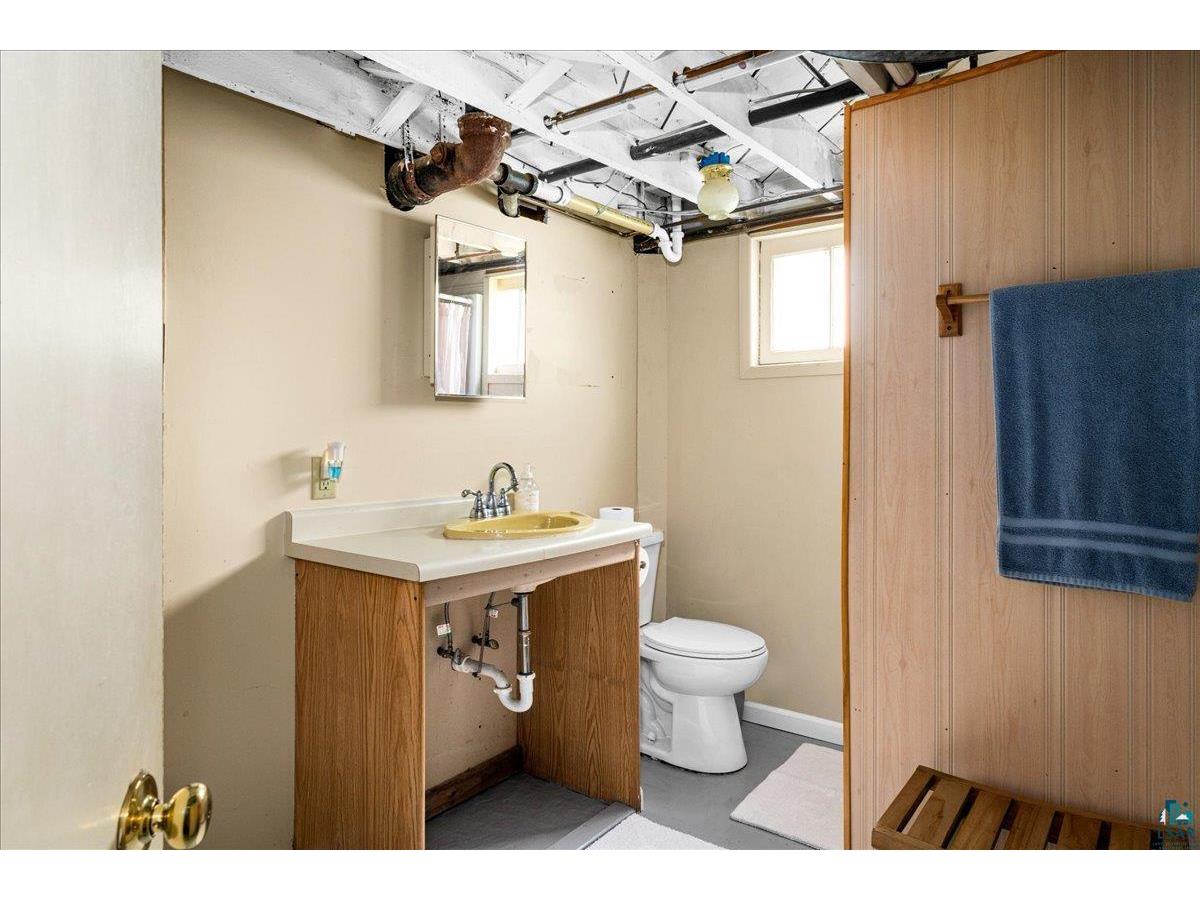 131 E Winona St Duluth MN 55803 6126067 image30