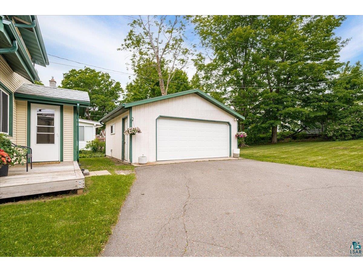 131 E Winona St Duluth MN 55803 6126067 image33