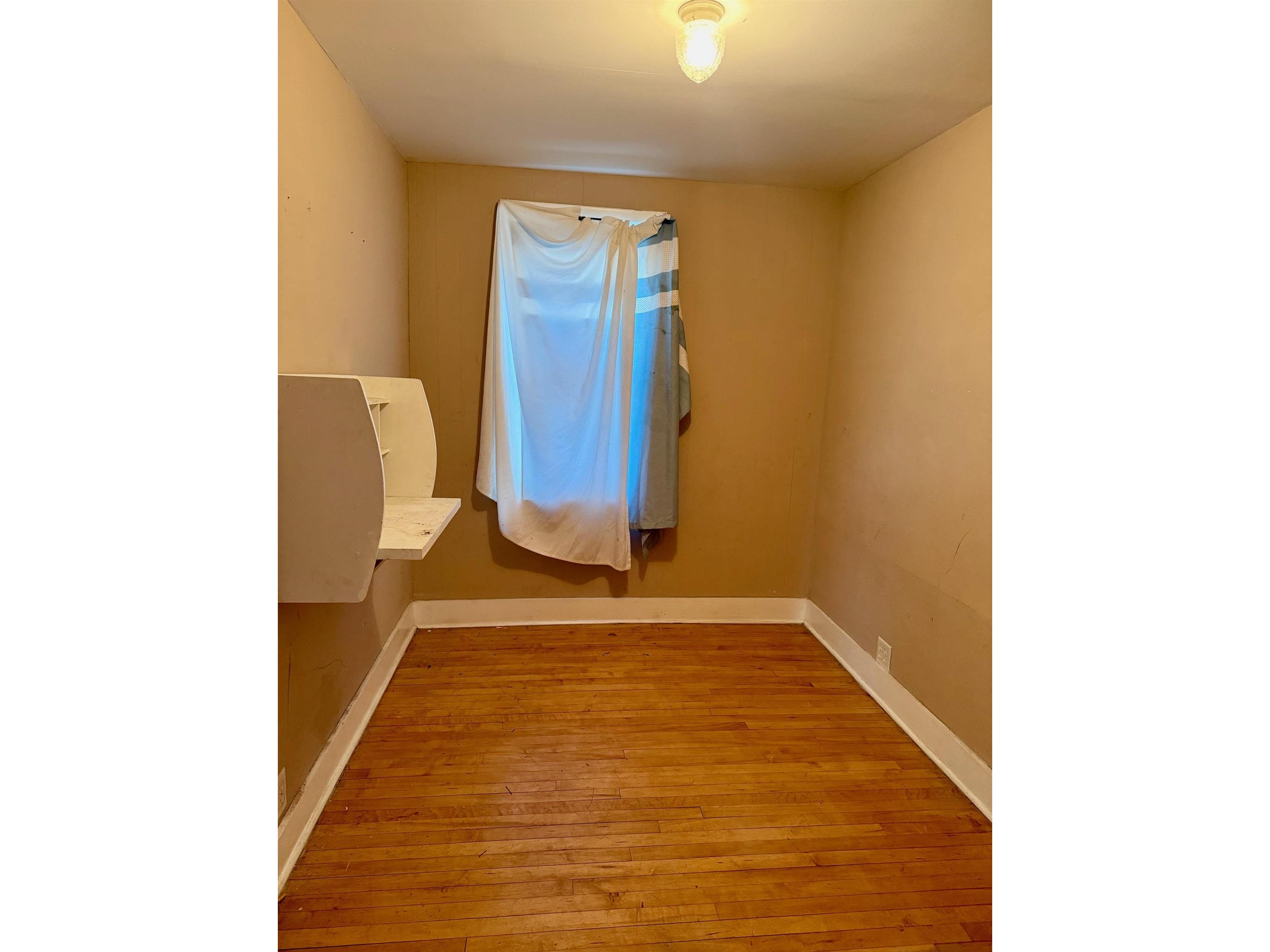 1312 N 11th St Superior WI 54880 6119048 image9