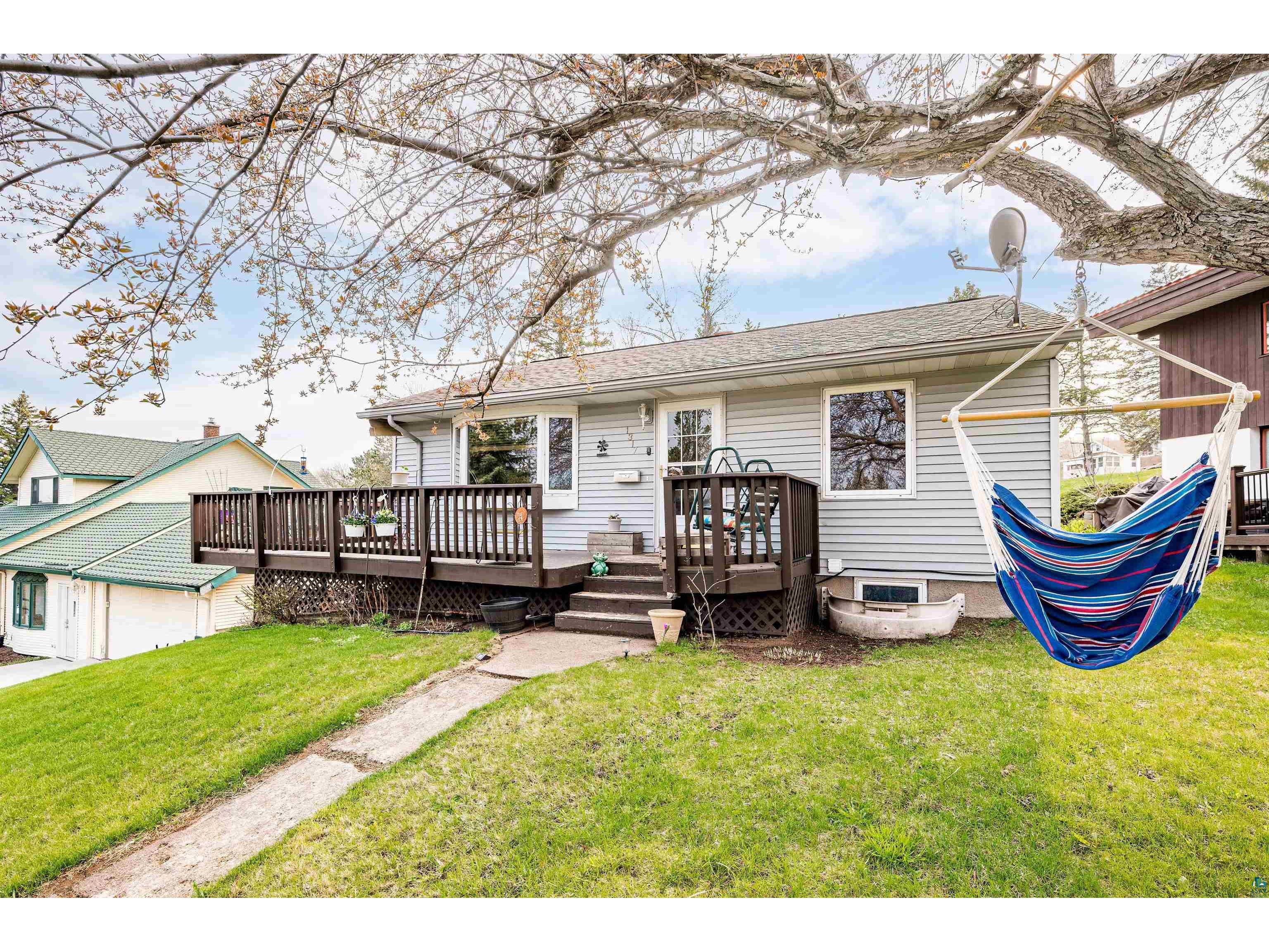 1317 Lincoln Park Dr Duluth MN 55806 6108143 image1