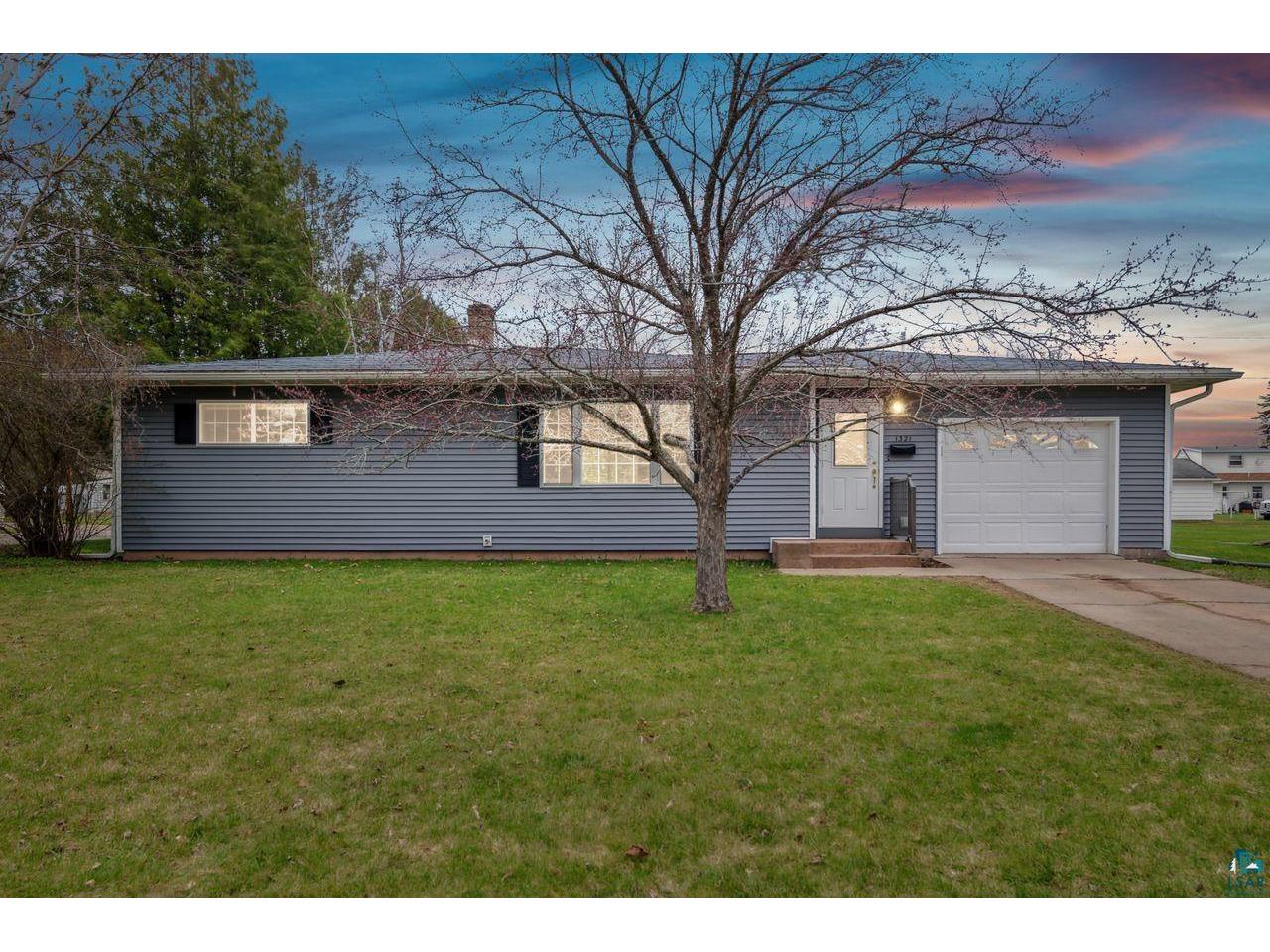 1321 W 10th Ave Ashland WI 54806 6113303 image1