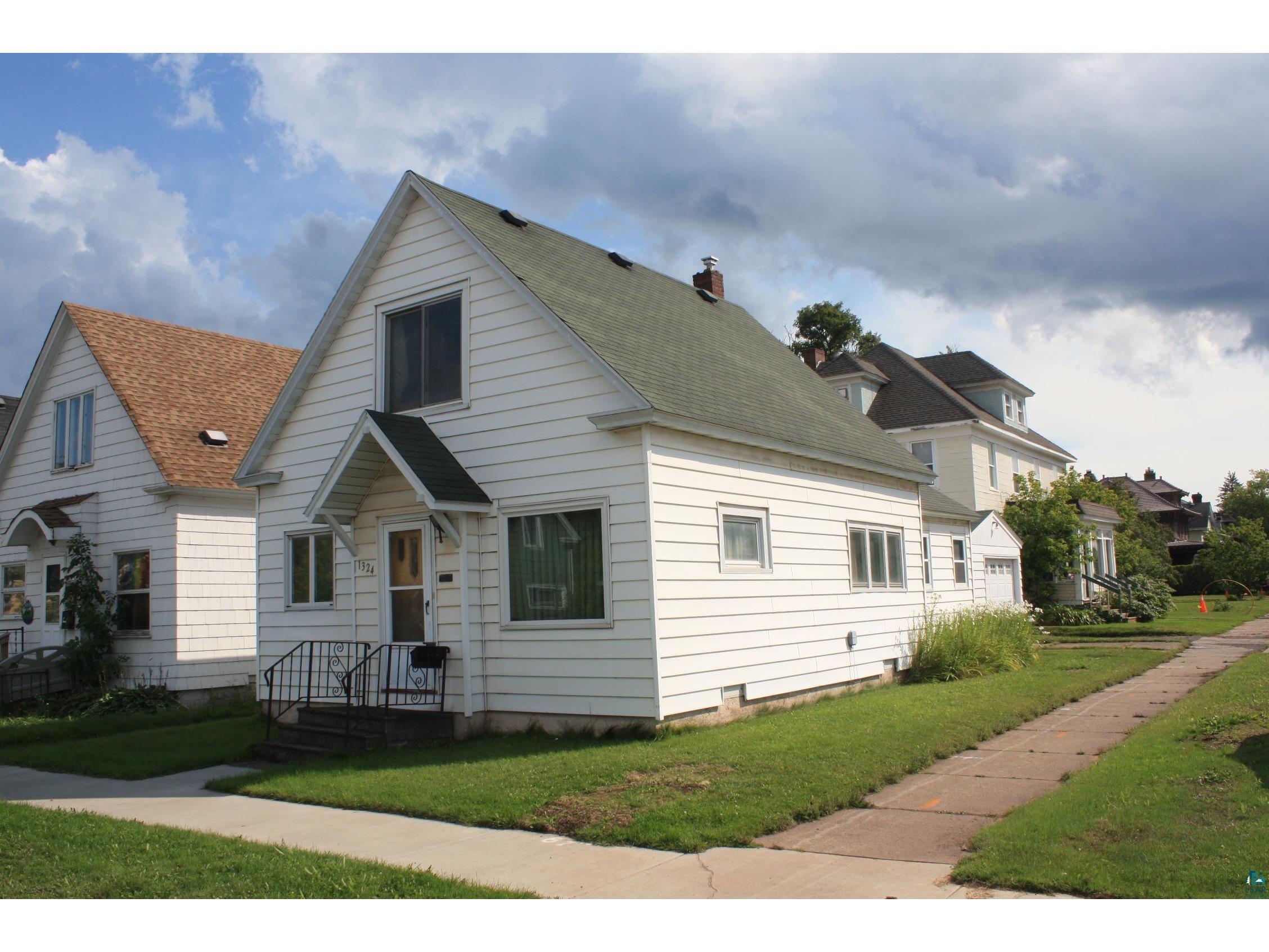 1324 Harrison St Superior WI 54880 6110686 image1