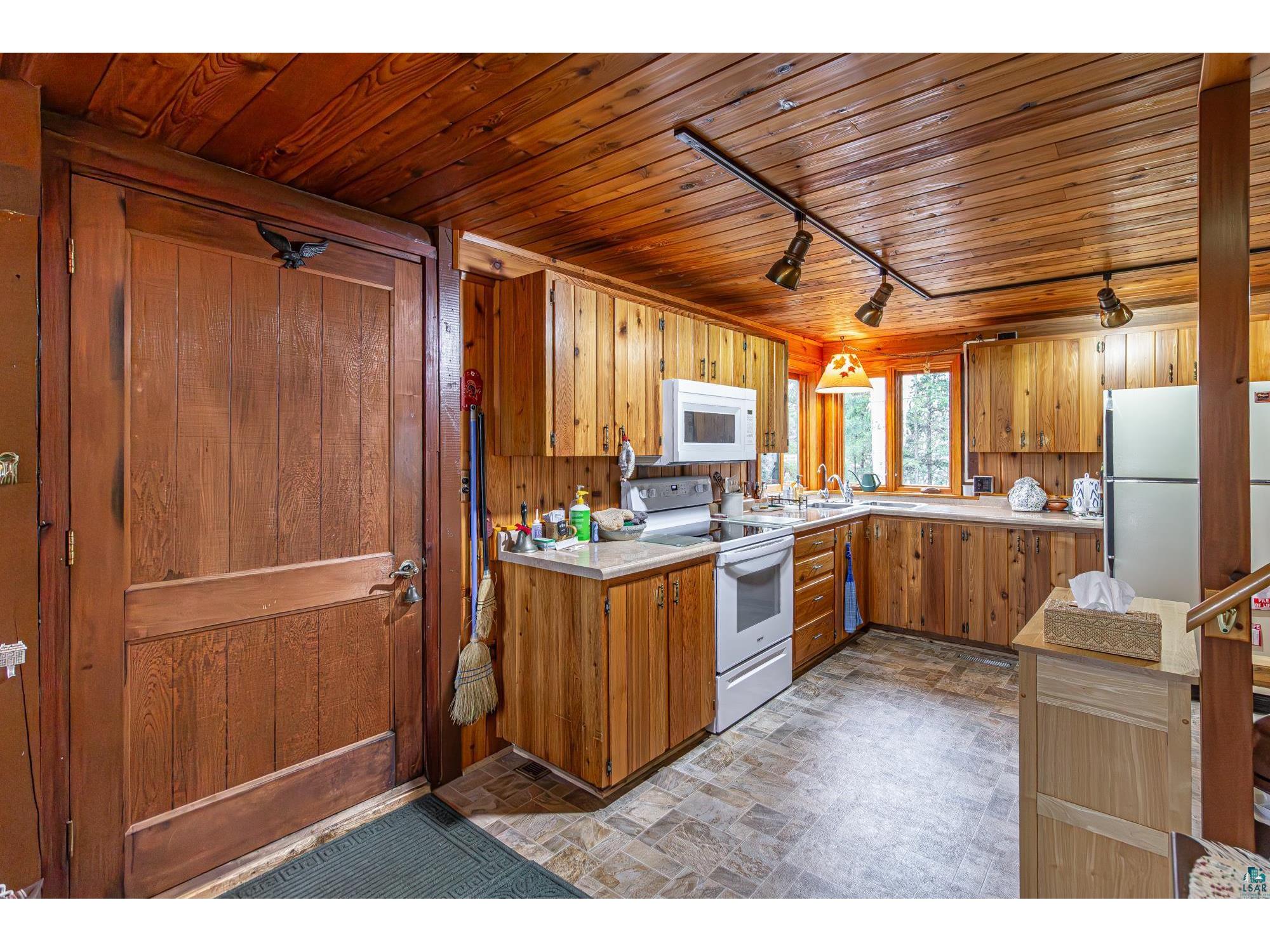 1347 Walsh Rd Ely MN 55731 - Eagles Nest 6124916 image16