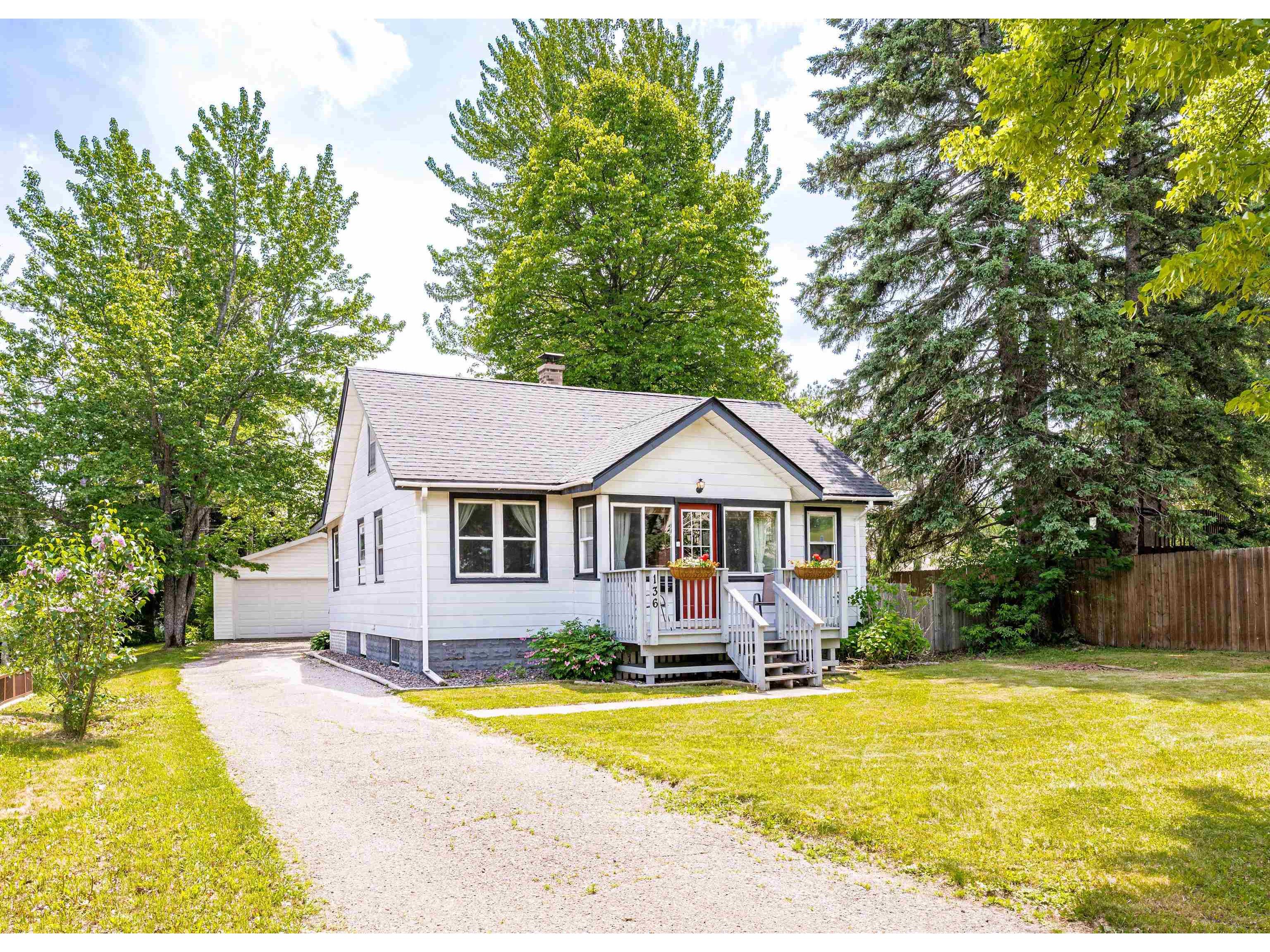 136 W Winona St Duluth MN 55803 6120310 image1