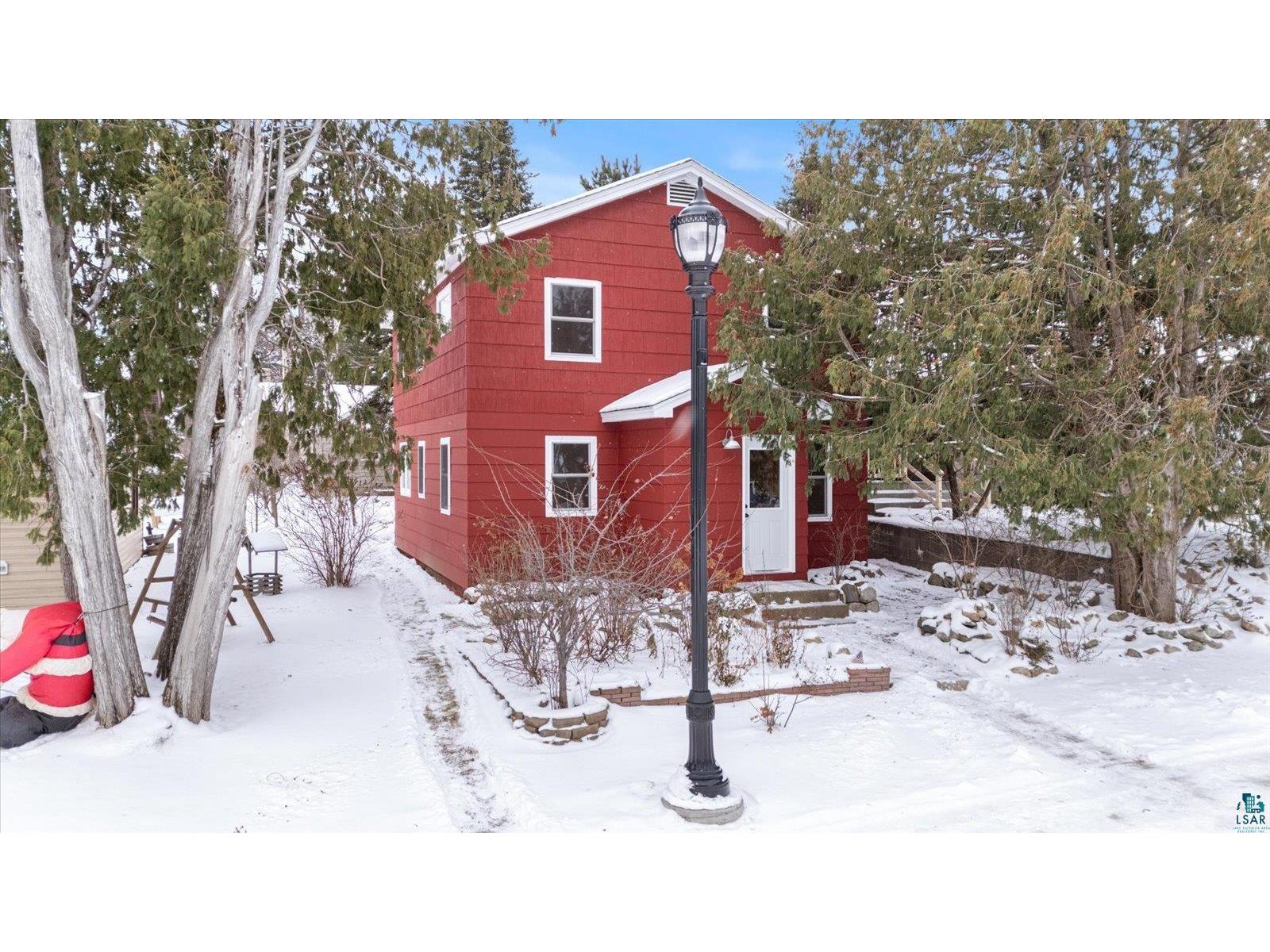 14 E James St Ely MN 55731 6117286 image1