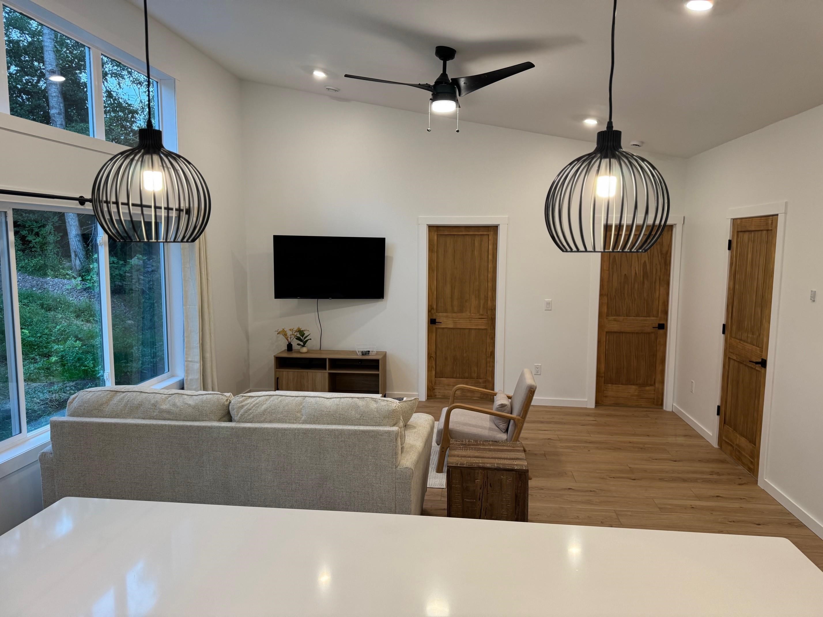 14 W Linden St Duluth MN 55811 6123025 image25