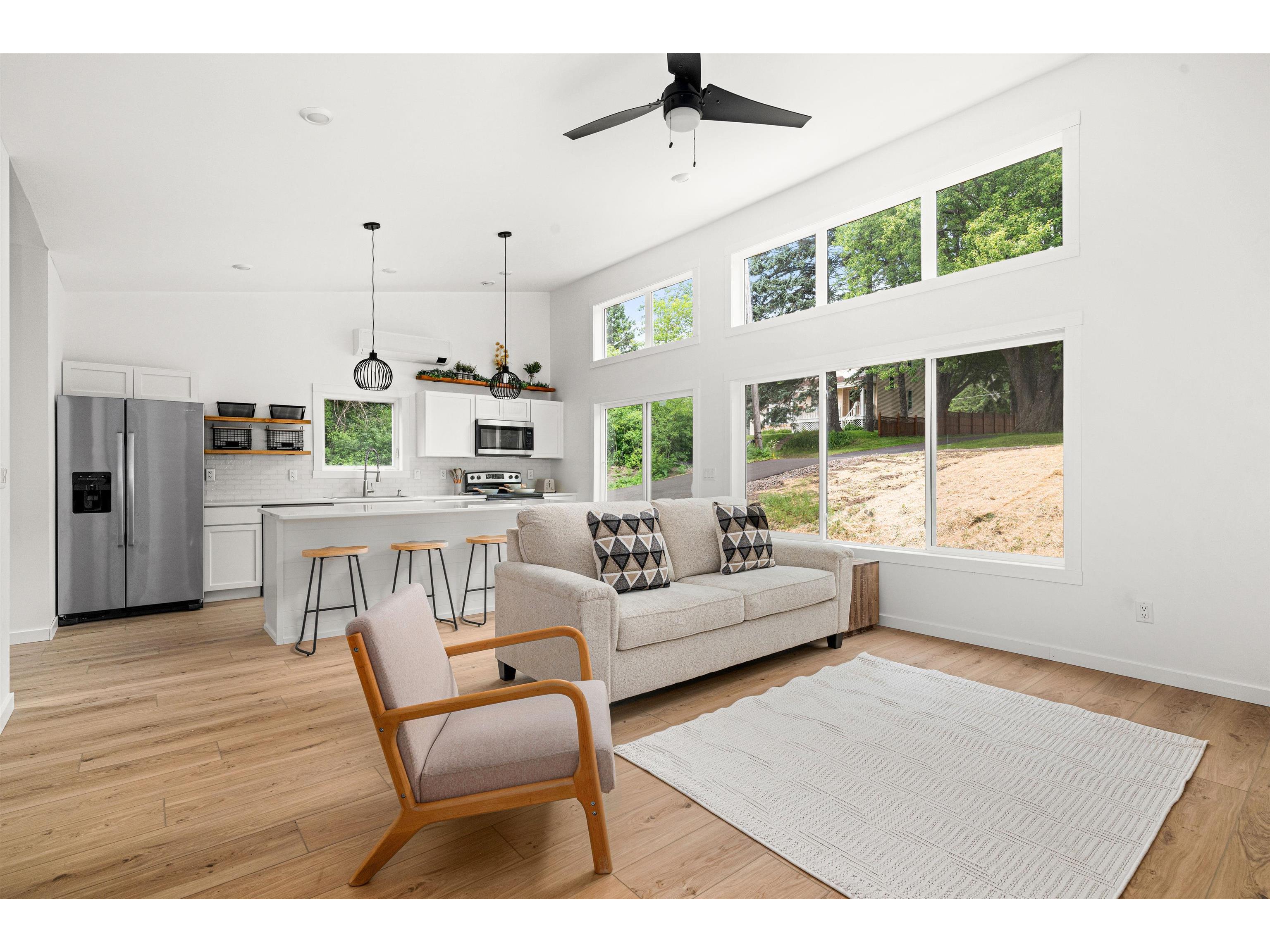 14 W Linden St Duluth MN 55811 6123025 image4