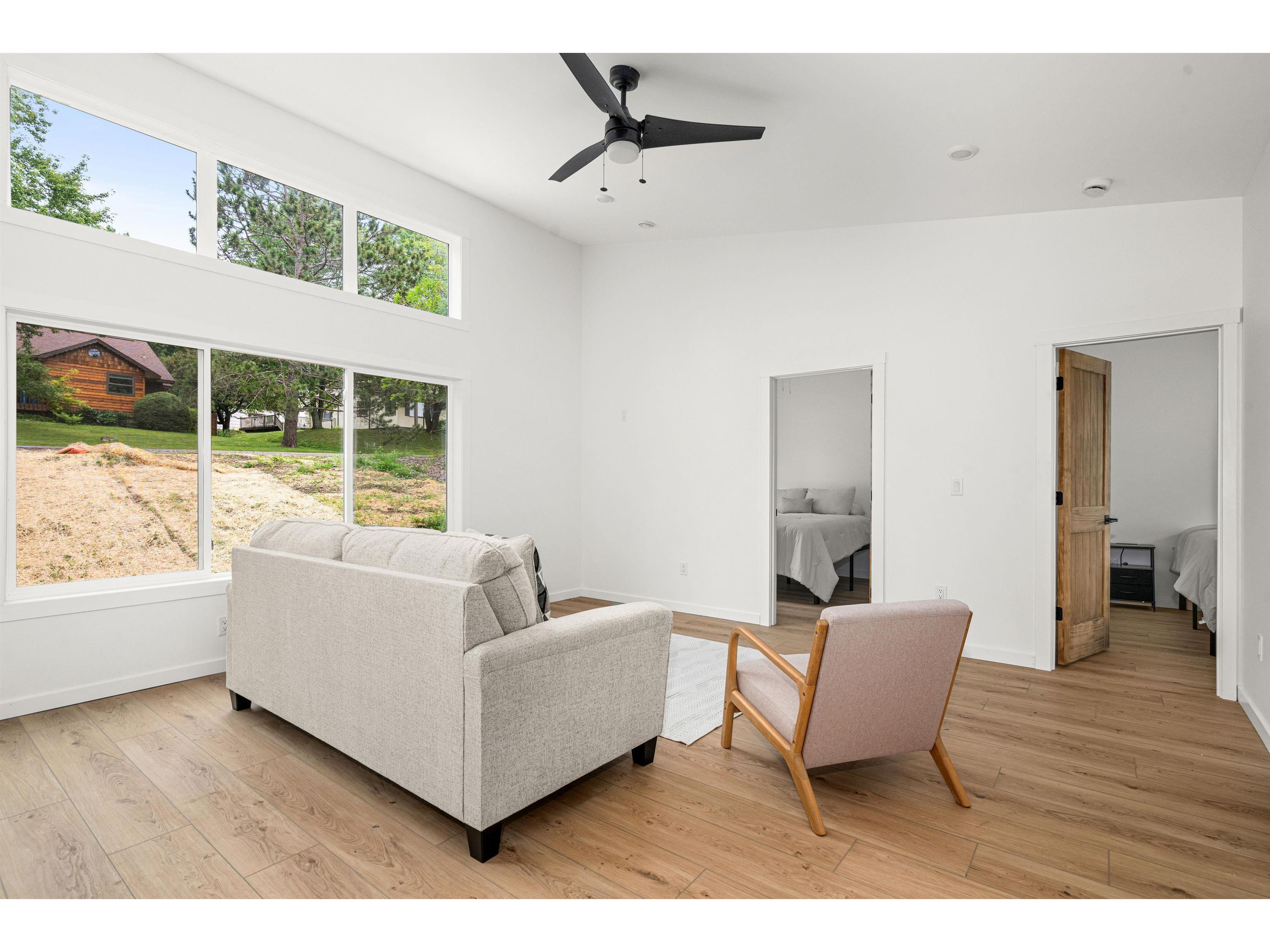 14 W Linden St Duluth MN 55811 6123025 image5