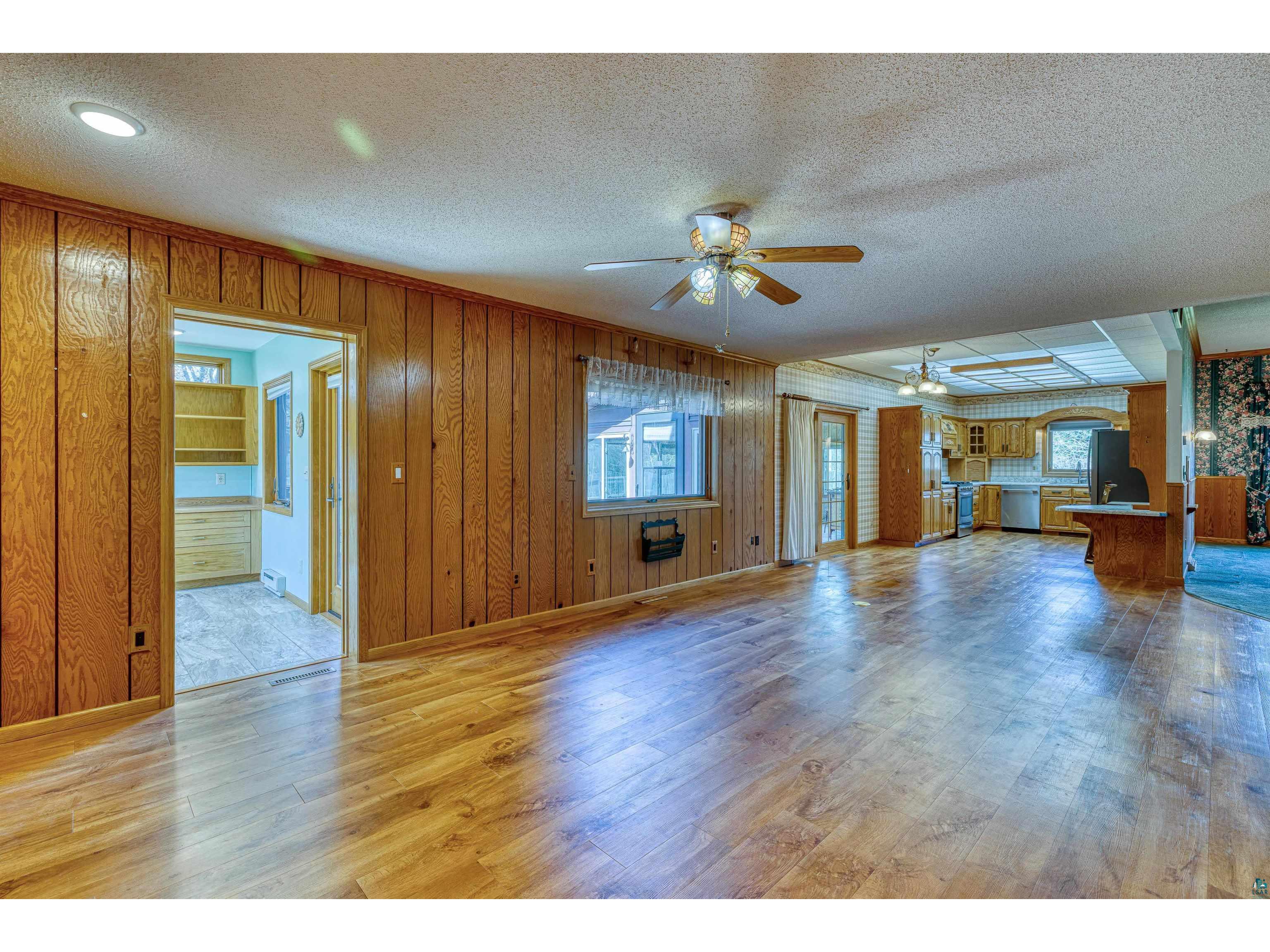 1404 E 10th St Superior WI 54880 6125148 image14