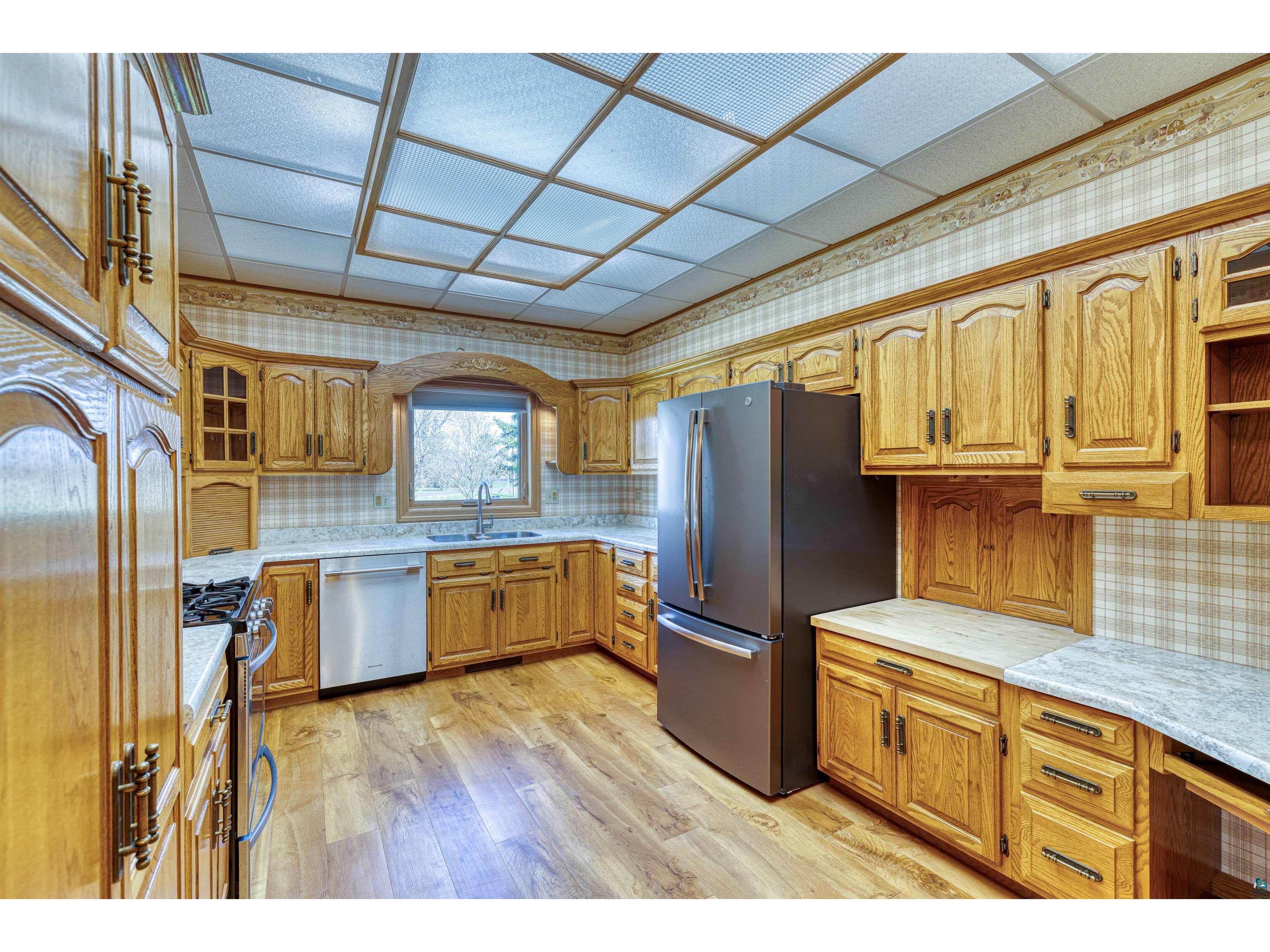 1404 E 10th St Superior WI 54880 6125148 image2