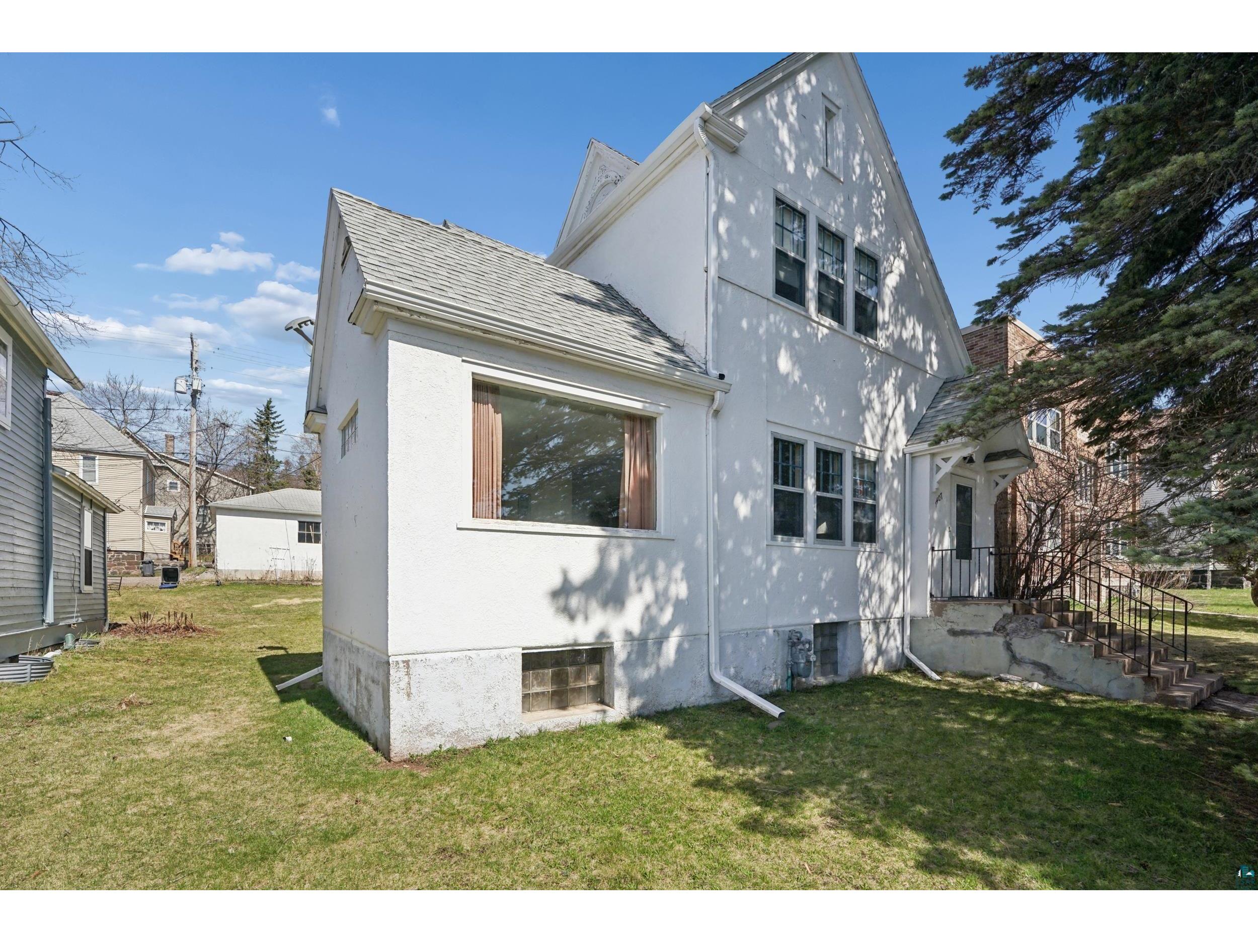 1407 E 3rd St Duluth MN 55804 6124960 image1