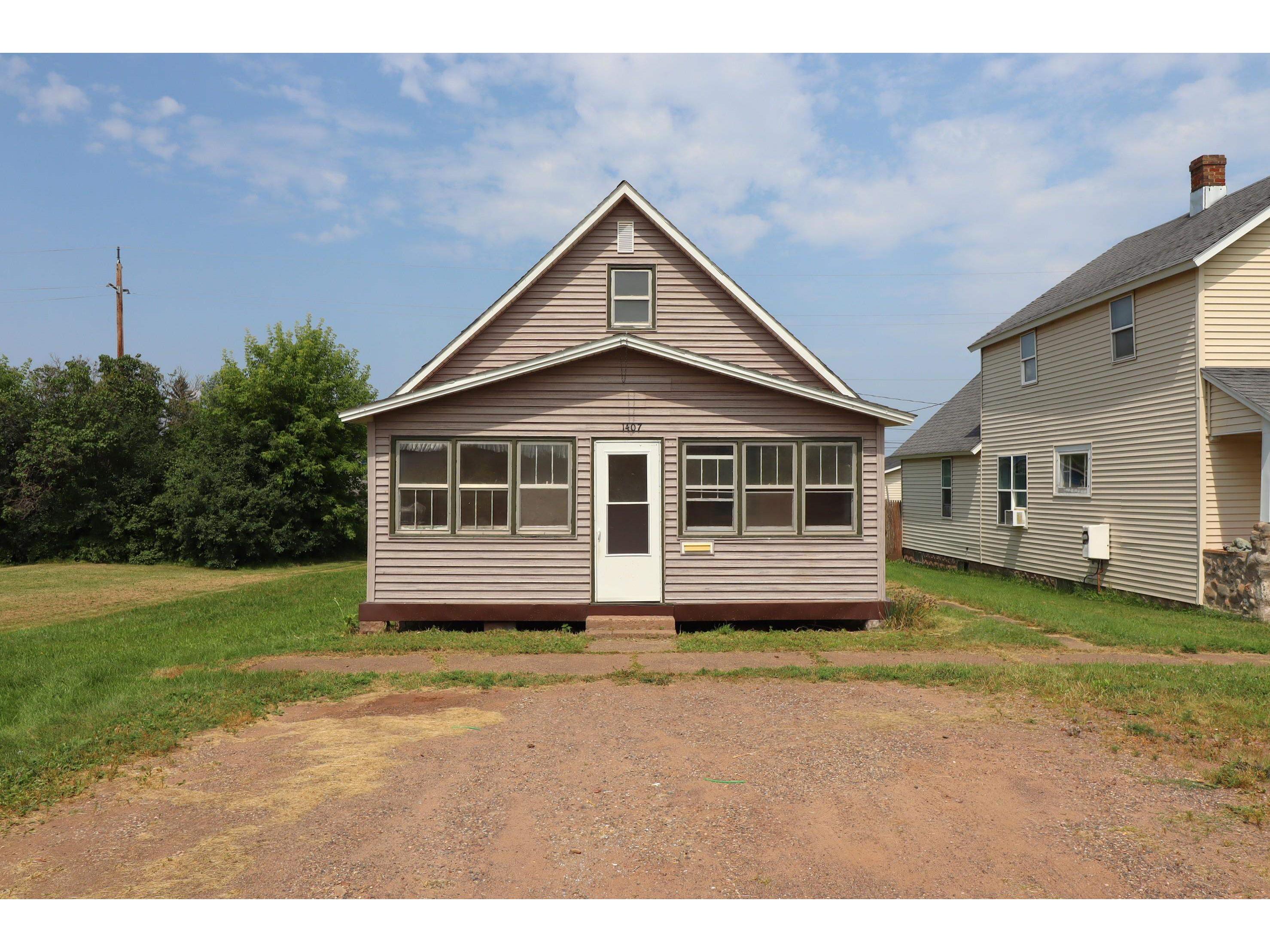 1407 Front St E Ashland WI 54806 6121172 image1