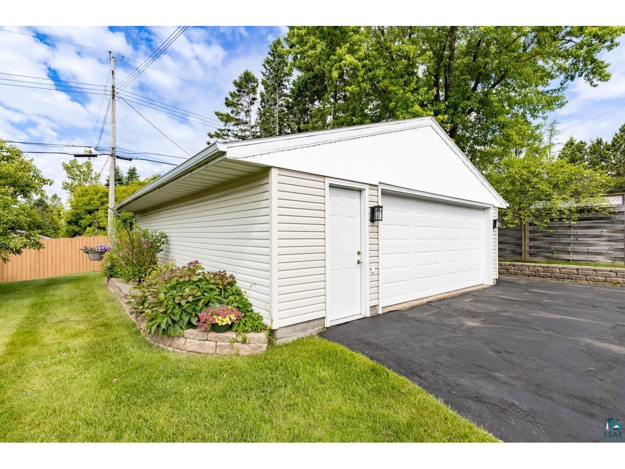 1409 Stanford Ave Duluth MN 55811 6126338 image50
