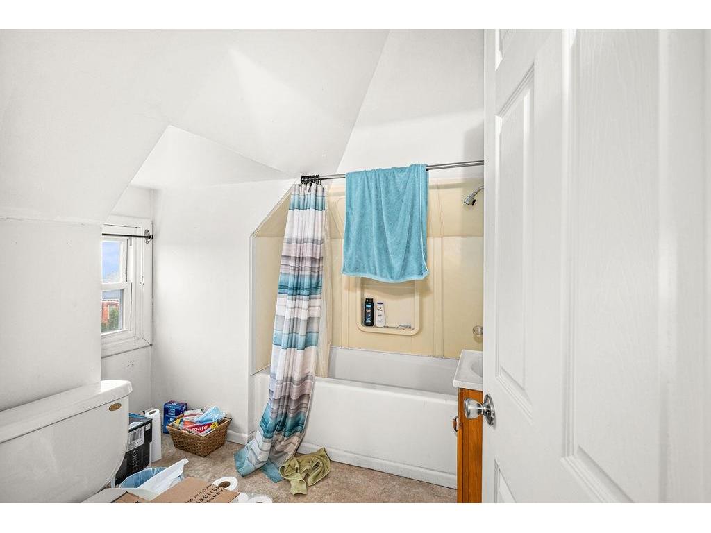 1426-1428 E 1st St Duluth MN 55805 6121429 image18