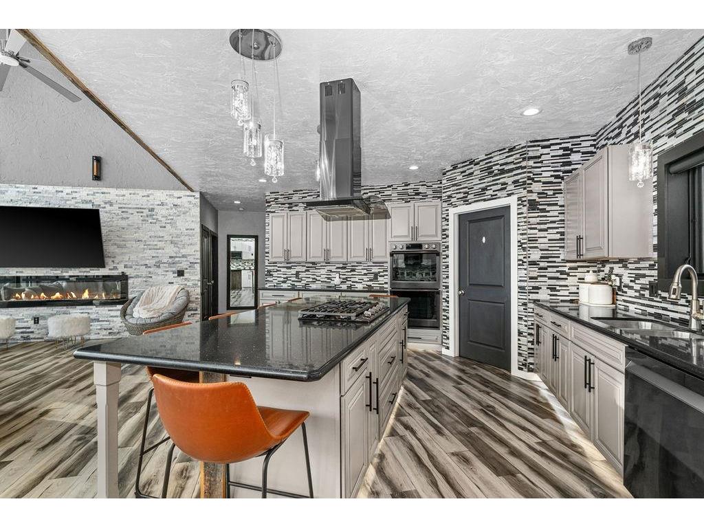 1430 Stoney Point Dr Duluth MN 55804 - Lake Superior 6123383 image10