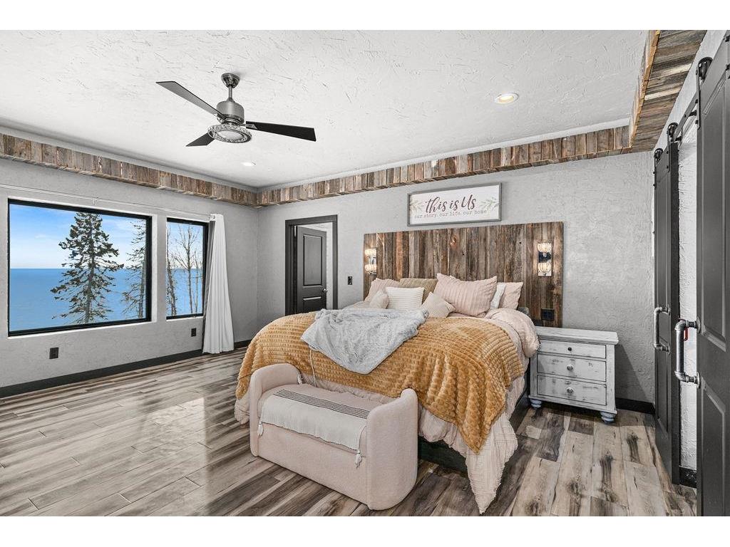 1430 Stoney Point Dr Duluth MN 55804 - Lake Superior 6123383 image16