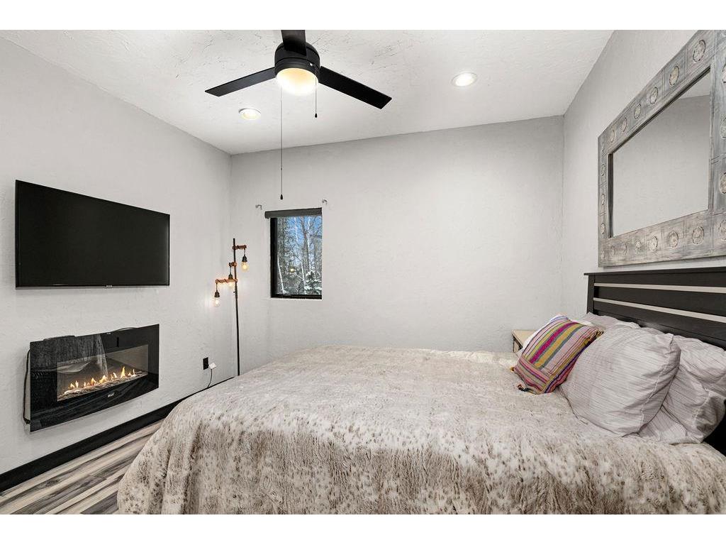 1430 Stoney Point Dr Duluth MN 55804 - Lake Superior 6123383 image24