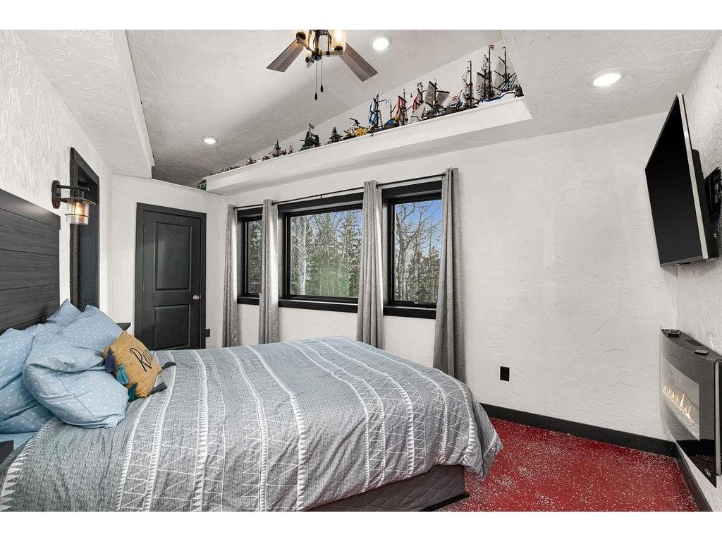 1430 Stoney Point Dr Duluth MN 55804 - Lake Superior 6123383 image36