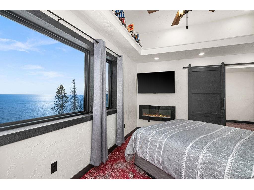 1430 Stoney Point Dr Duluth MN 55804 - Lake Superior 6123383 image38