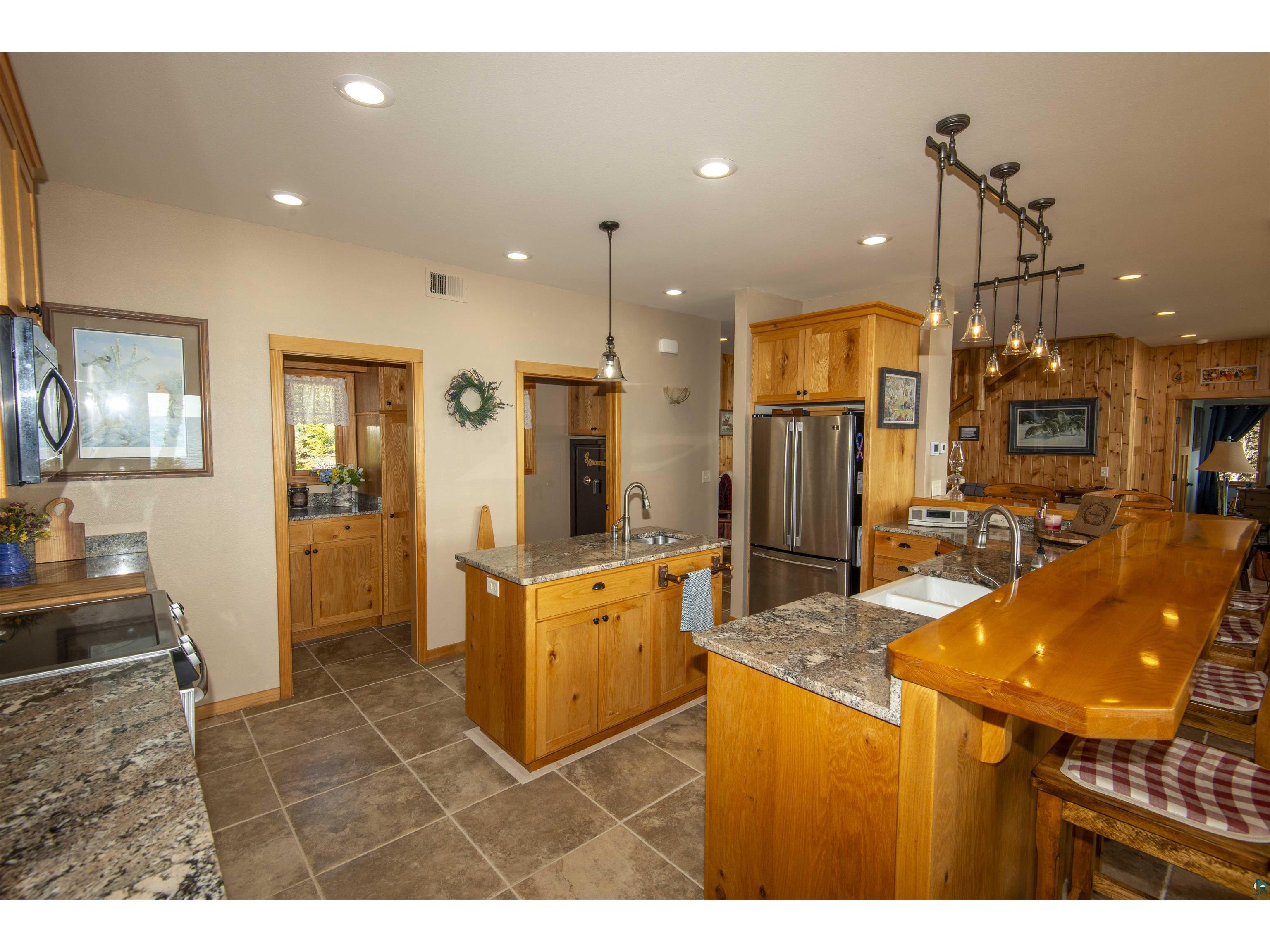 144 Stonegate Rd Hovland MN 55606 - Lake Superior 6125026 image12