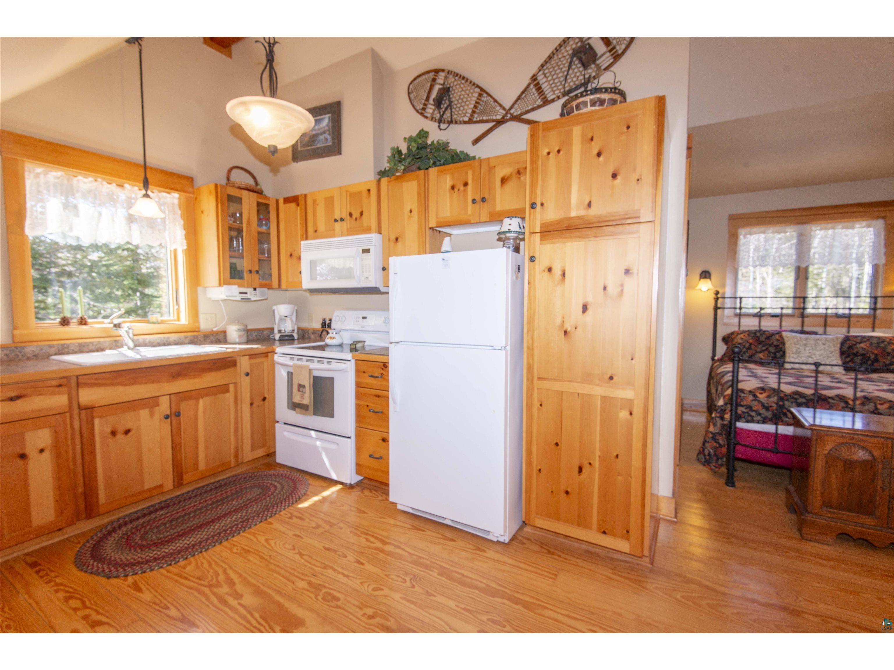 144 Stonegate Rd Hovland MN 55606 - Lake Superior 6125026 image57