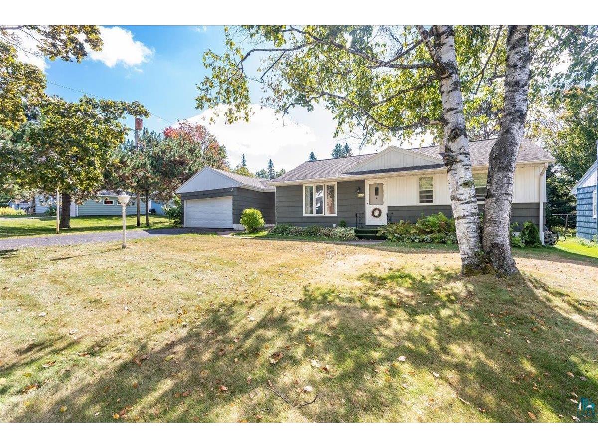 146 E Toledo St Duluth MN 55811 6116265 image1