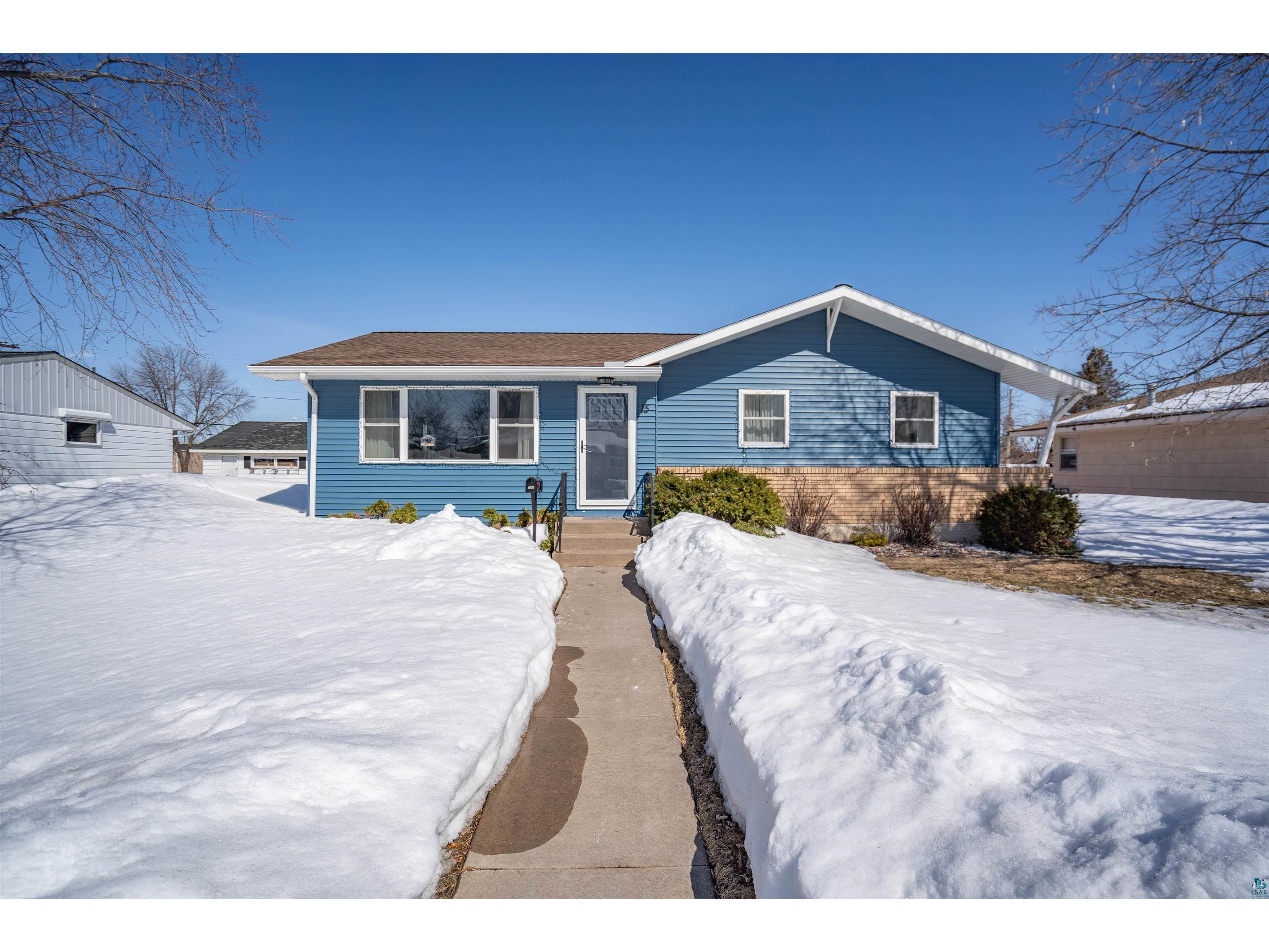 15 C Hayes Ct Superior WI 54880 6107304 image1