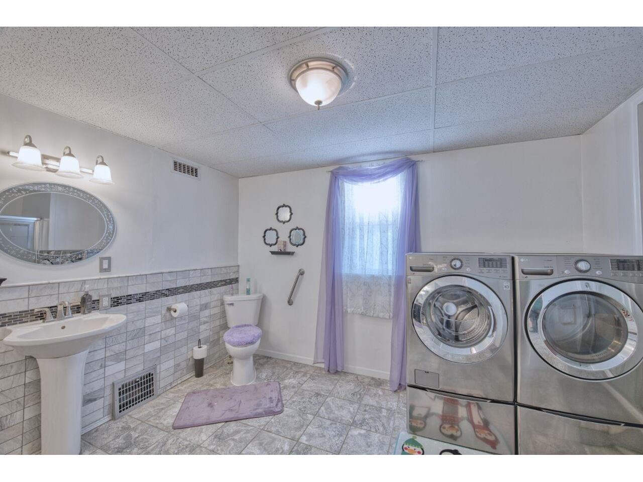 15 W 4th Ave N Aurora MN 55705 6121891 image17