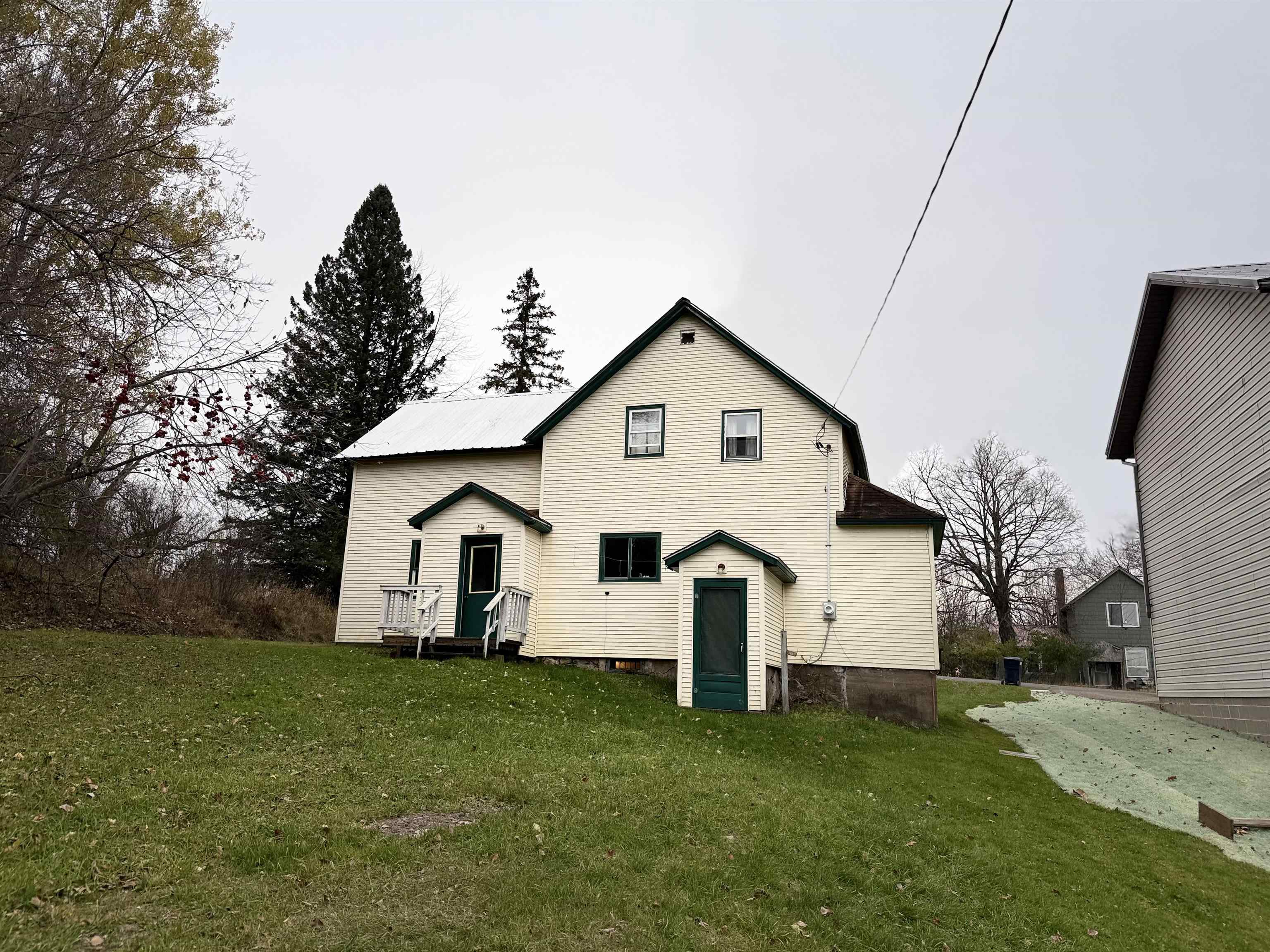 150 W 2nd St Glidden WI 54527 6122792 image4