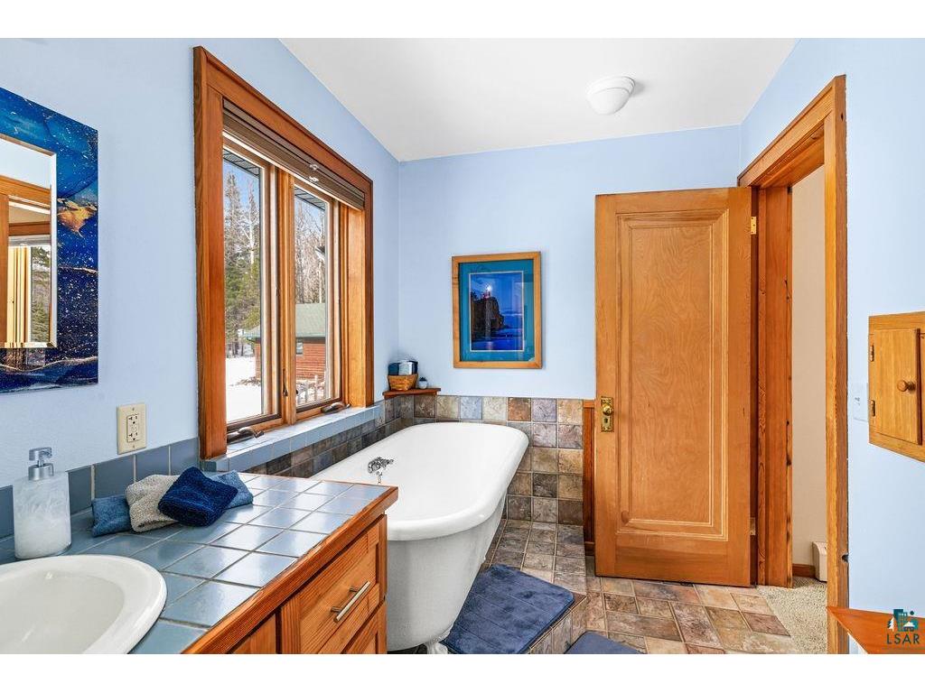 1504 Homestead Dr Duluth MN 55804 - Little Knife River 6124426 image38