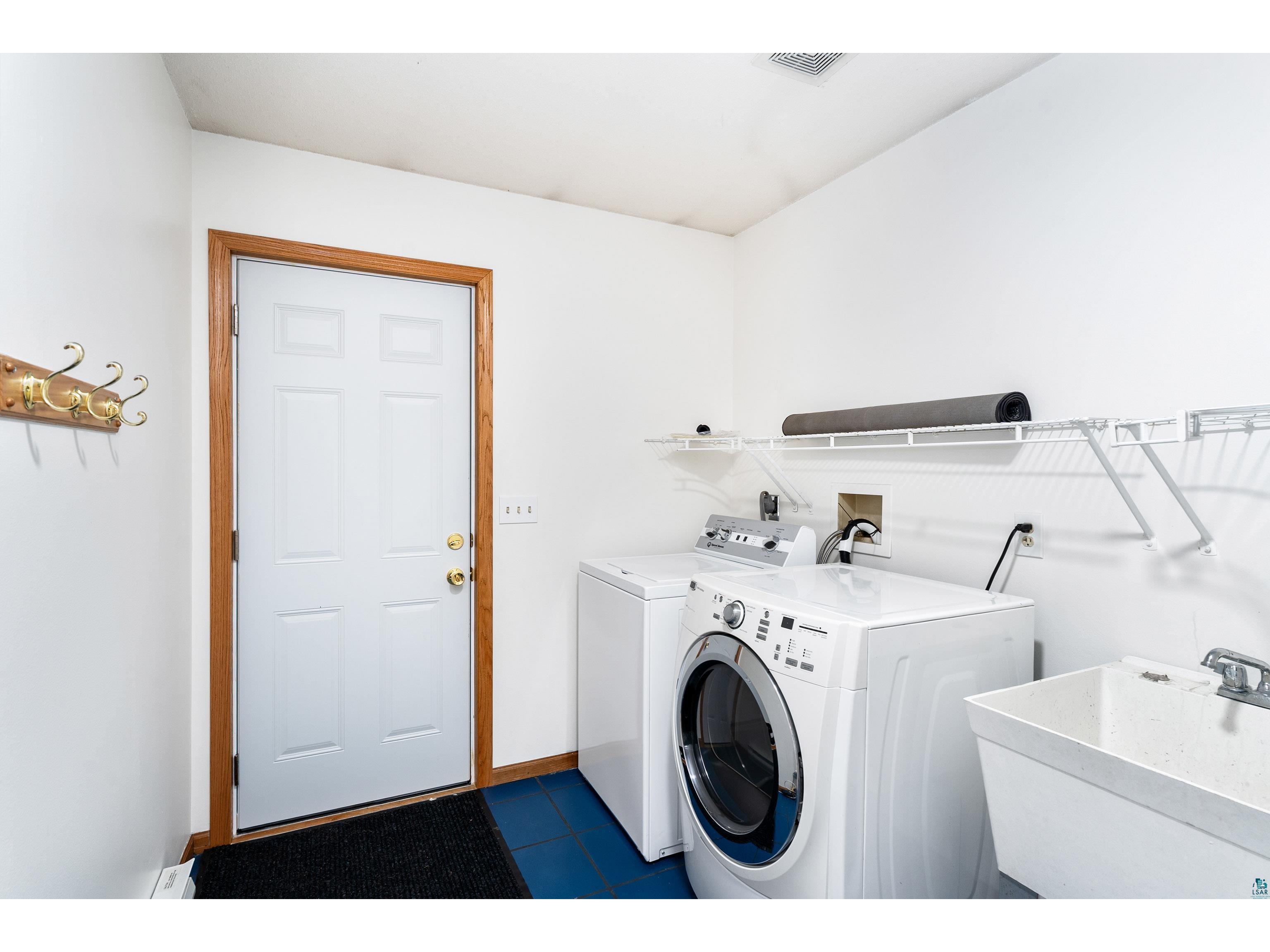 1504 Minneapolis Ave Duluth MN 55803 6124915 image23