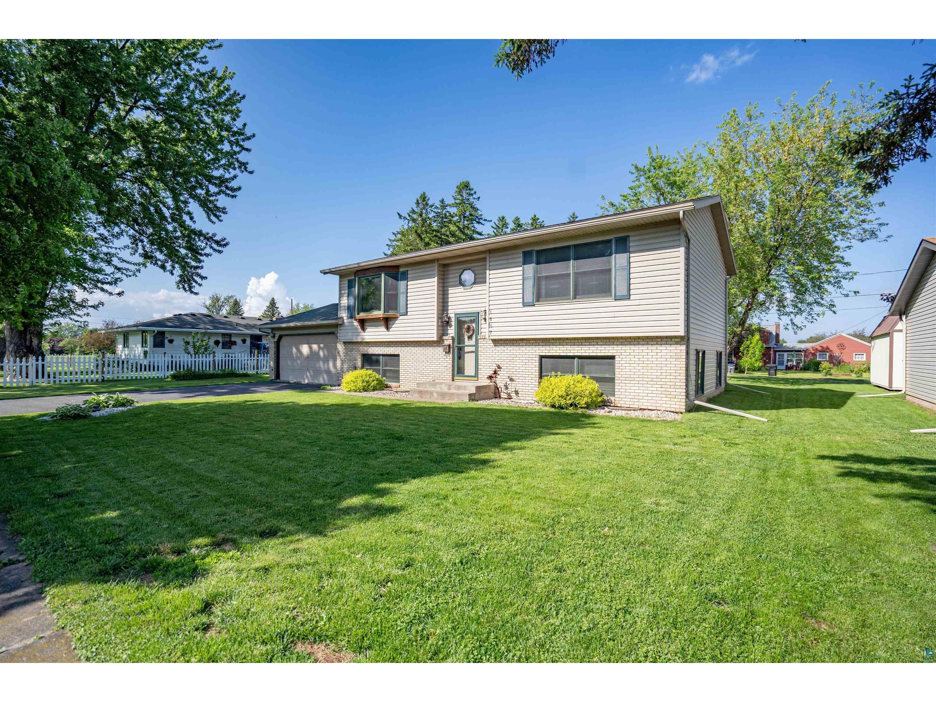 1507 E 3rd St Superior WI 54880 6114259 image1