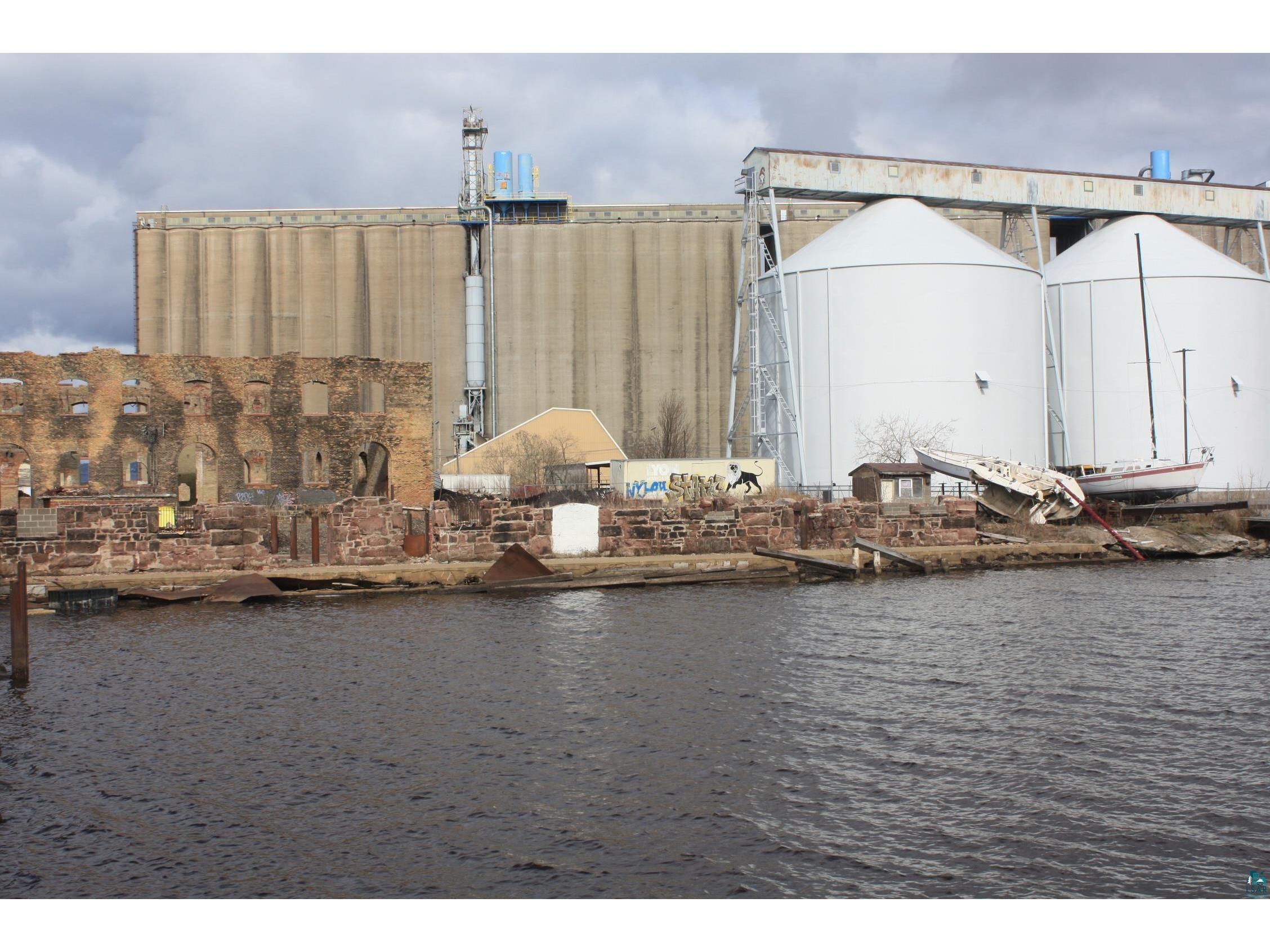 1507 N 1st St Superior WI 54880 - Lake Superior 6124082 image17