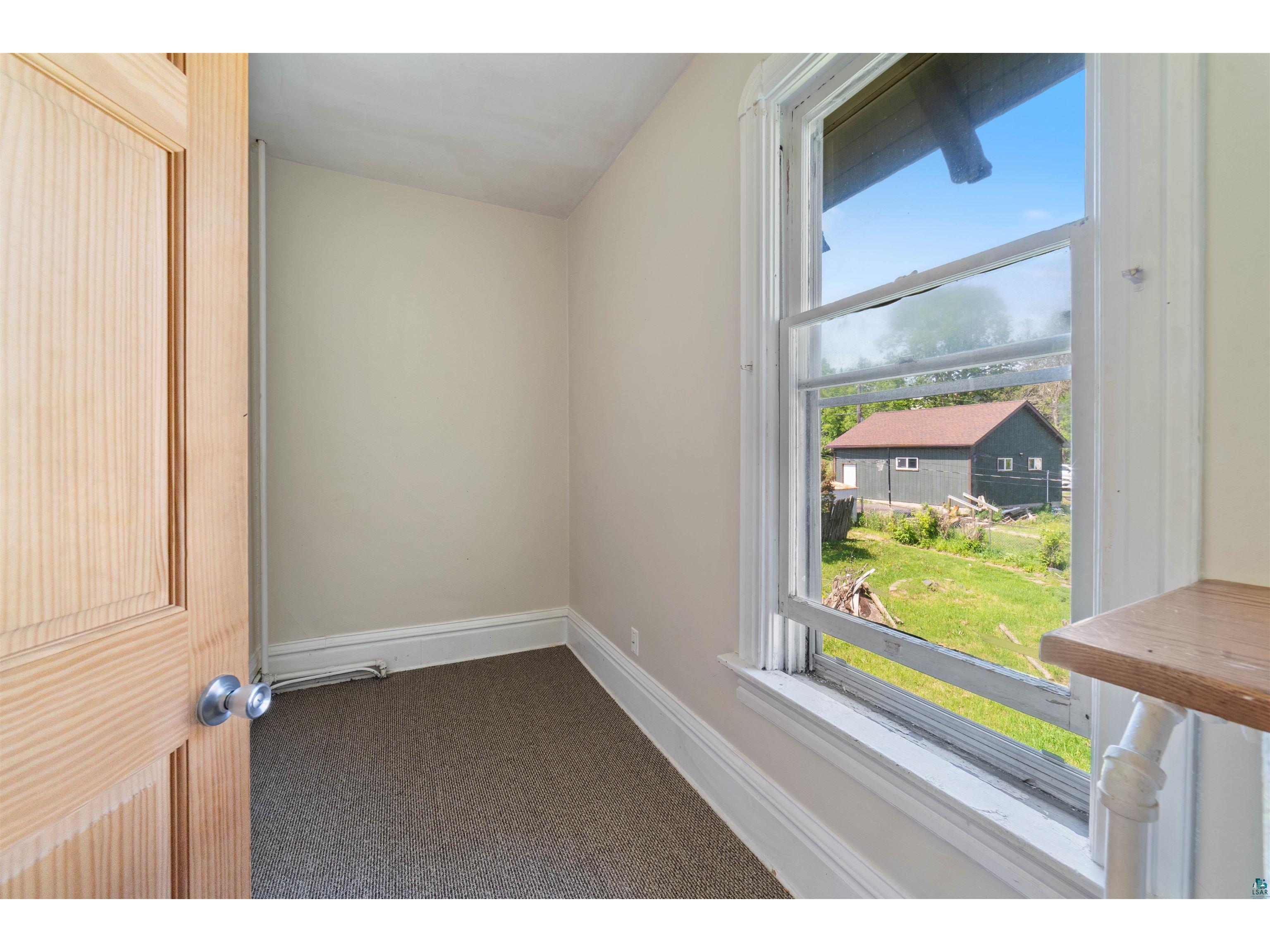 1511 E 4th St Duluth MN 55812 6125910 image14