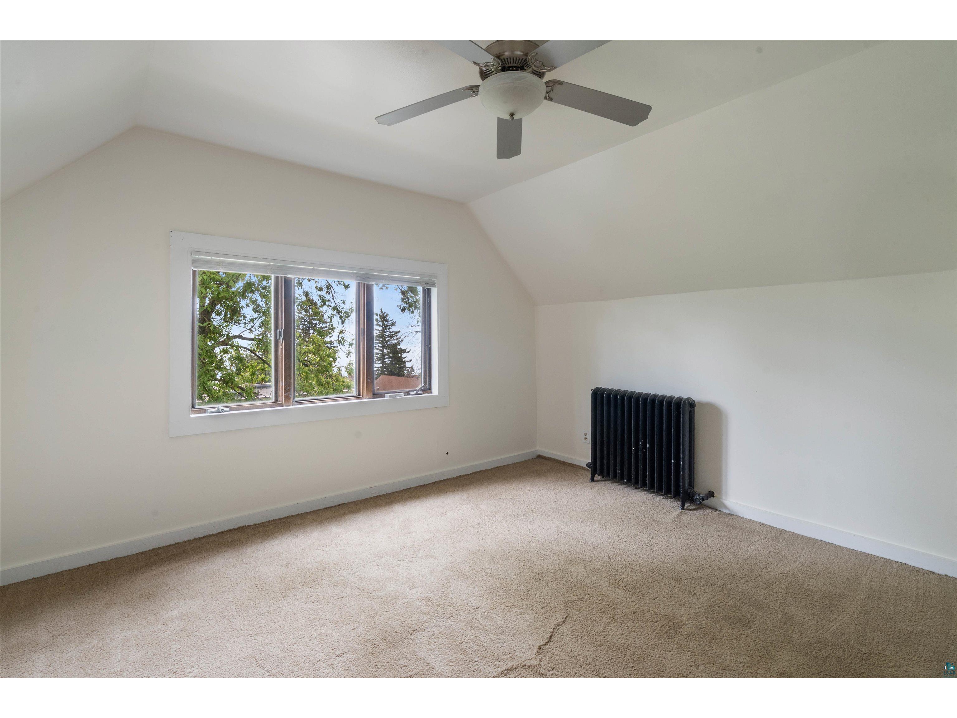 1511 E 4th St Duluth MN 55812 6125910 image21