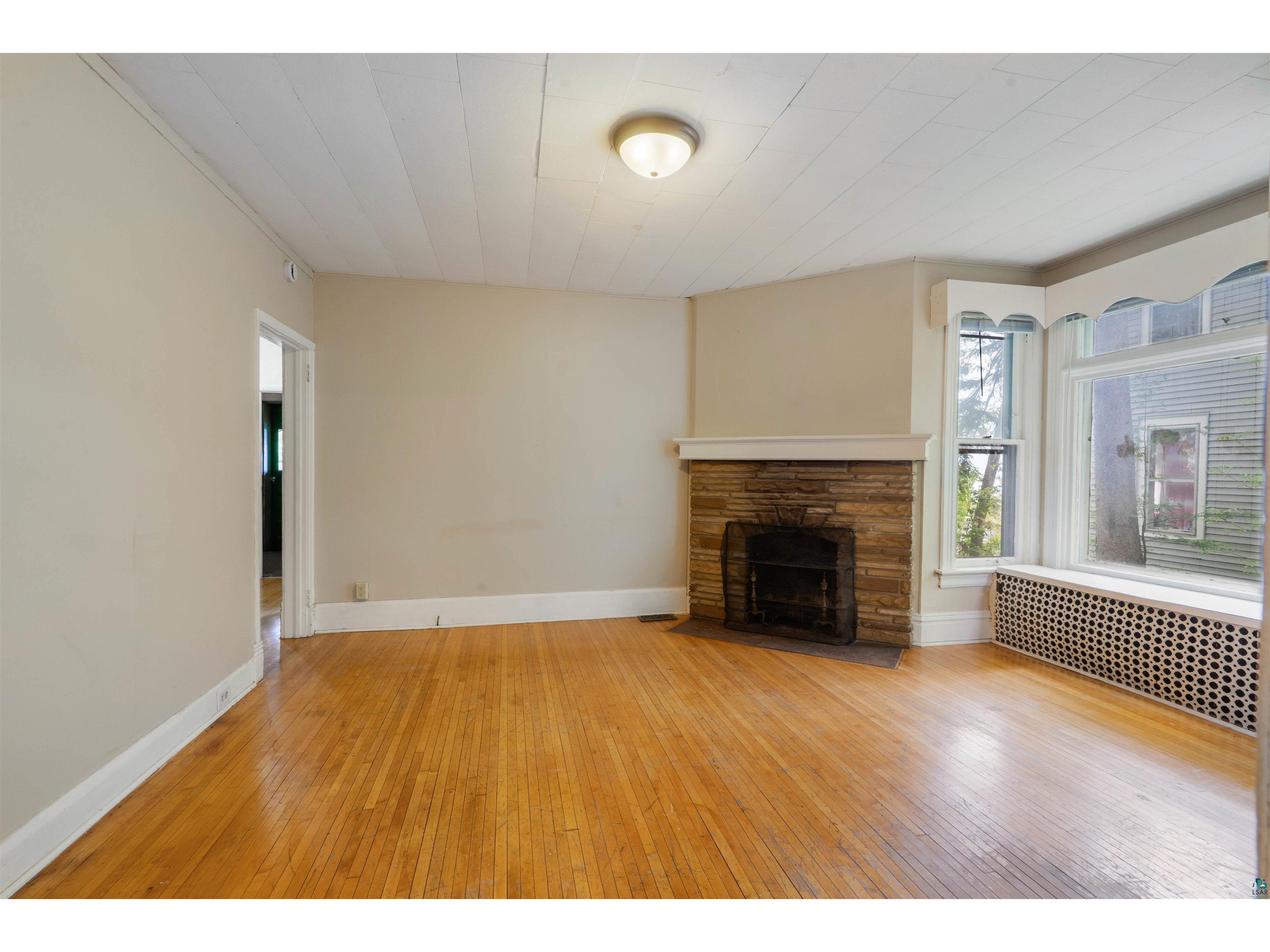 1511 E 4th St Duluth MN 55812 6125910 image9