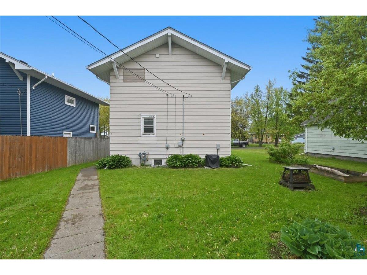 1514 E 4th St Superior WI 54880 6125912 image3