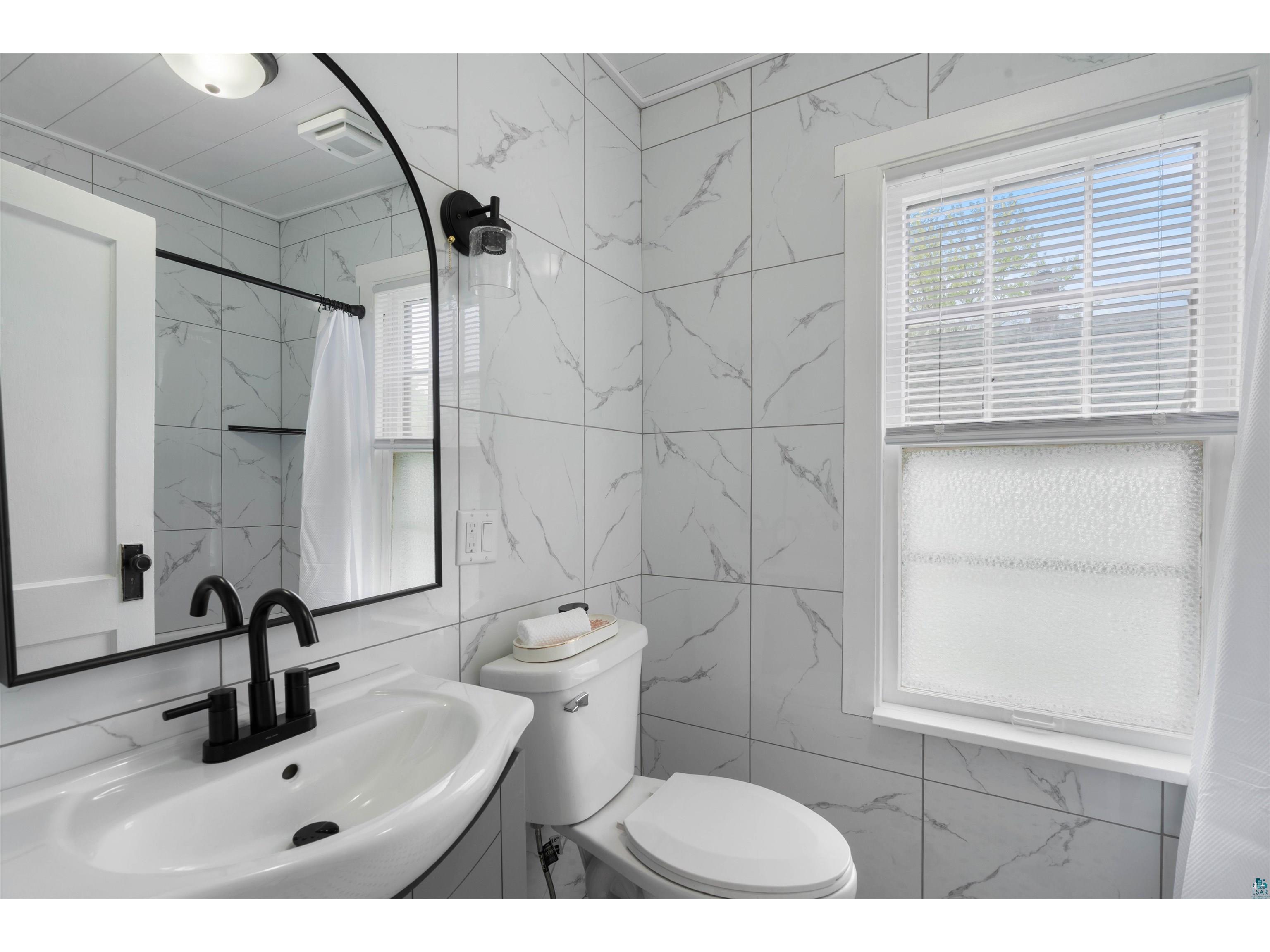 1515 N 8th Ave E Duluth MN 55805 6125894 image17