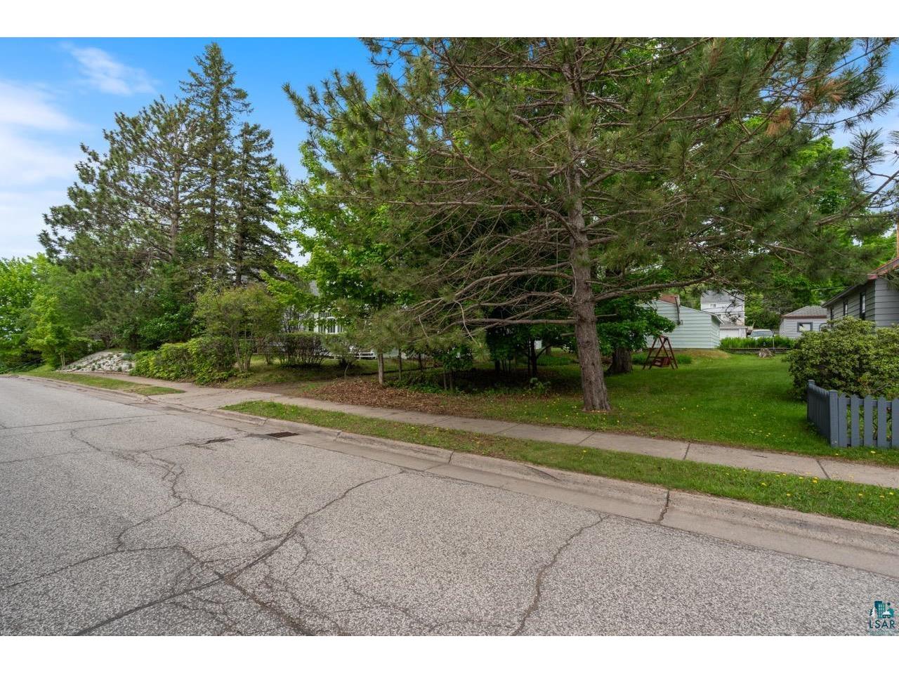 1515 N 8th Ave E Duluth MN 55805 6125894 image28